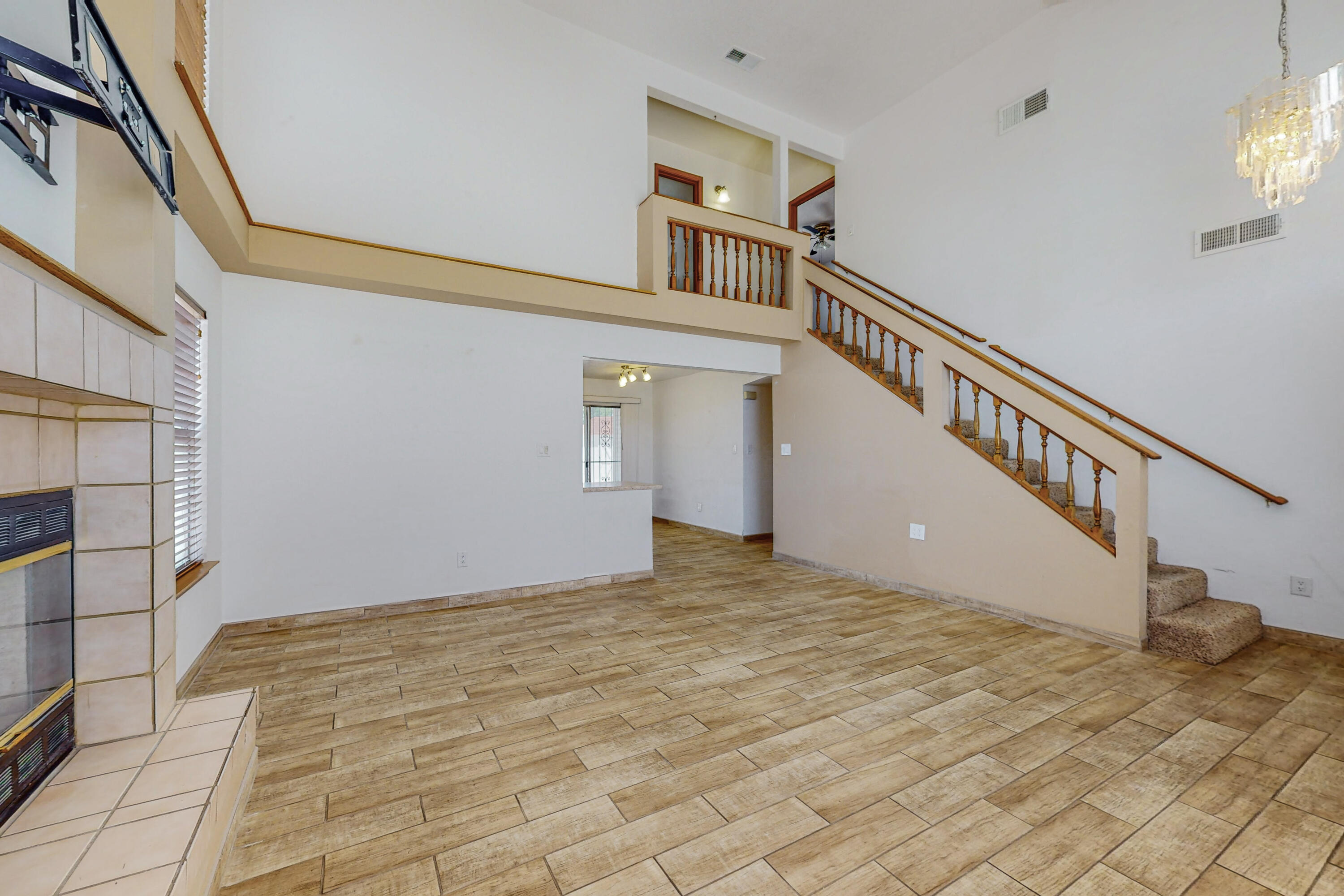 3311 Vista Del Sur Street NW
