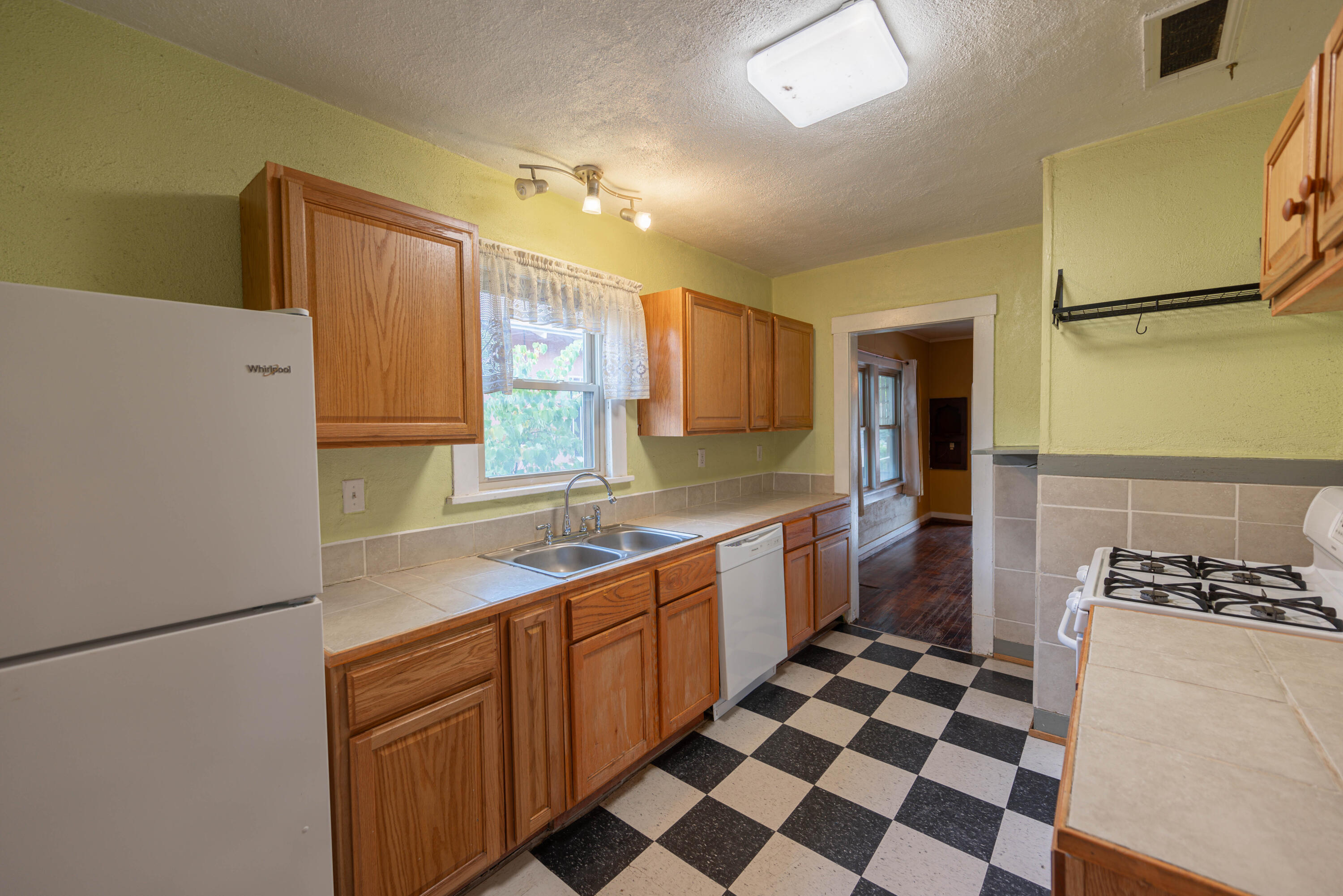 1208 12th Street NW