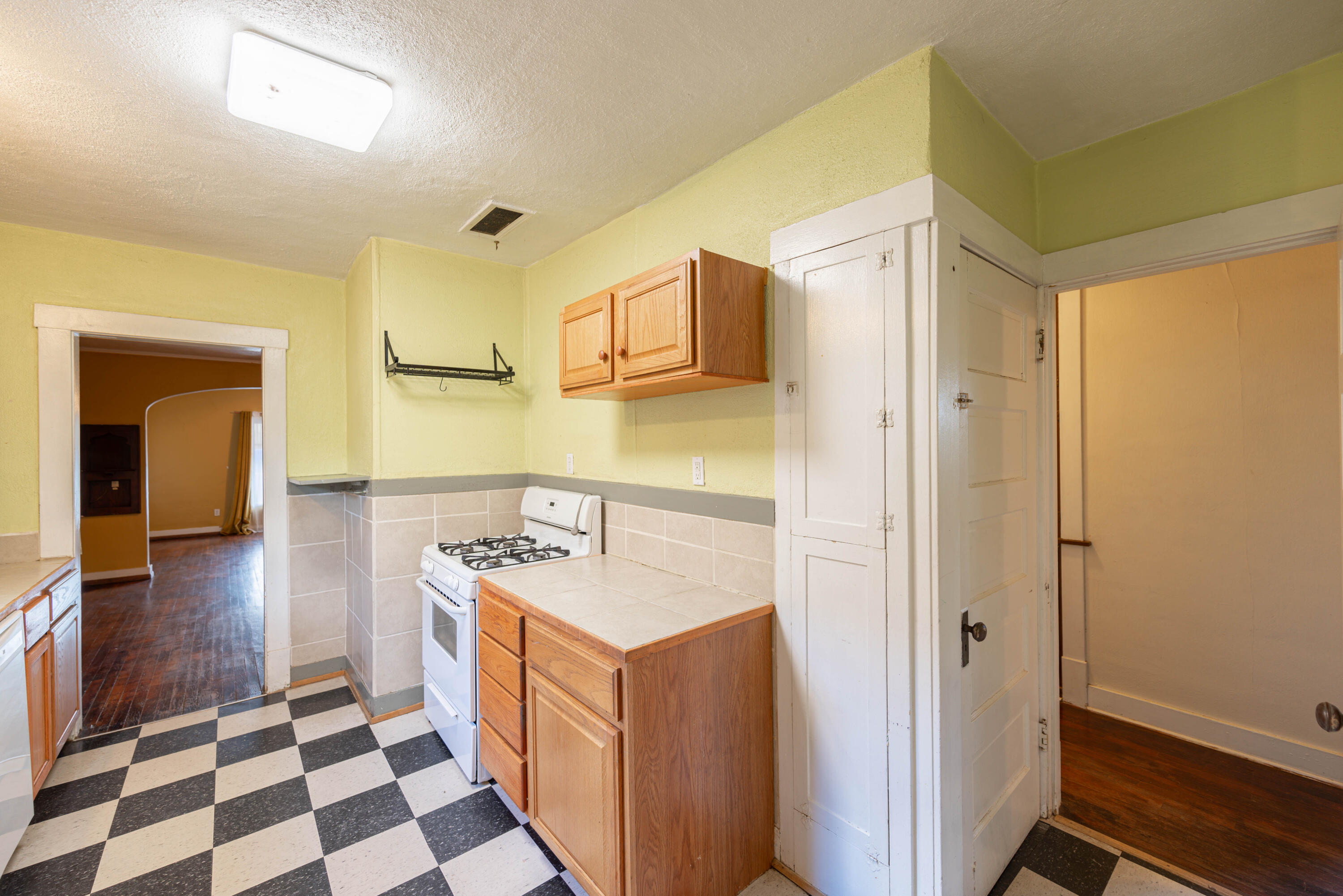 1208 12th Street NW