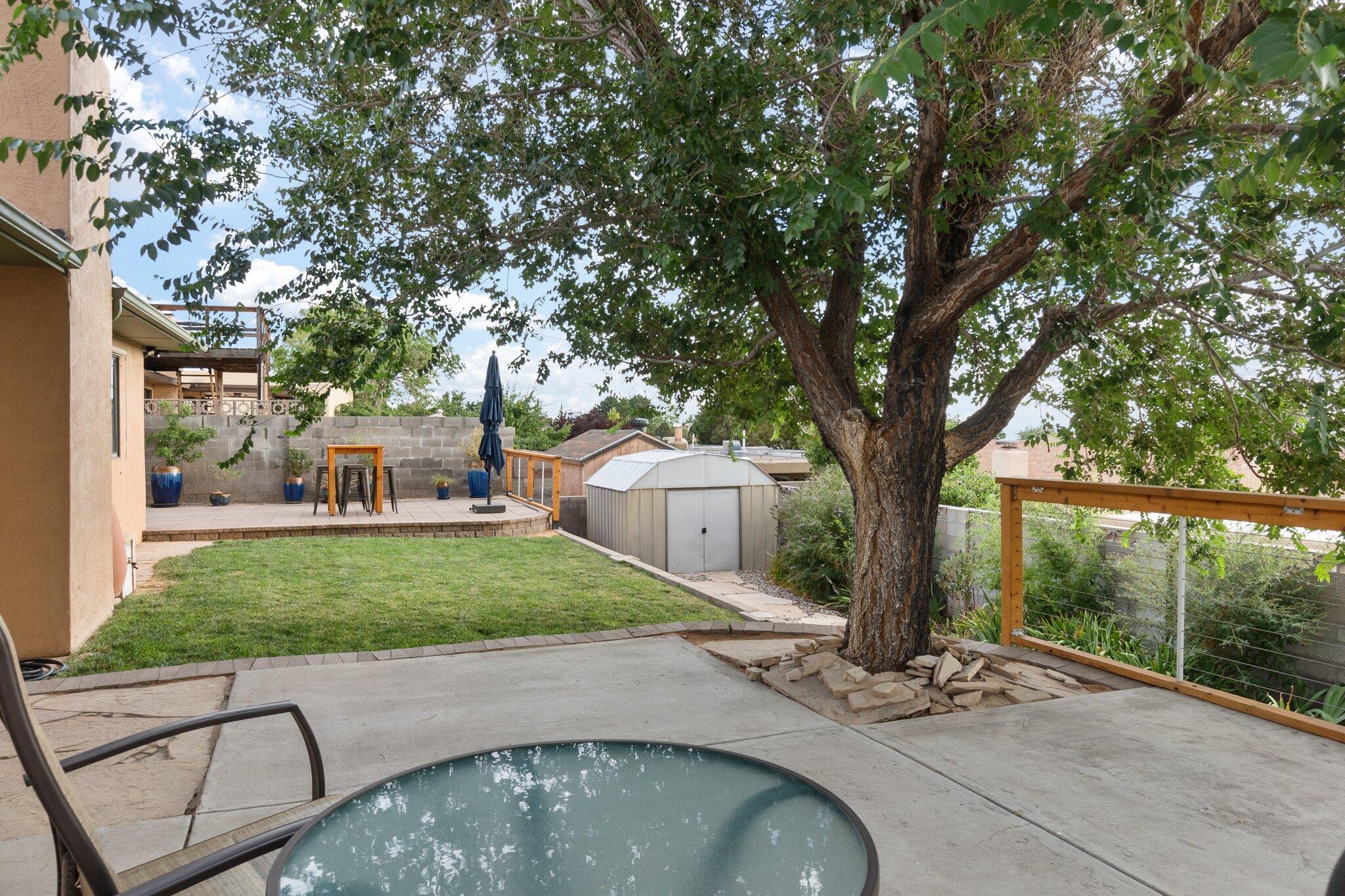 1047 Monte Largo Drive NE
