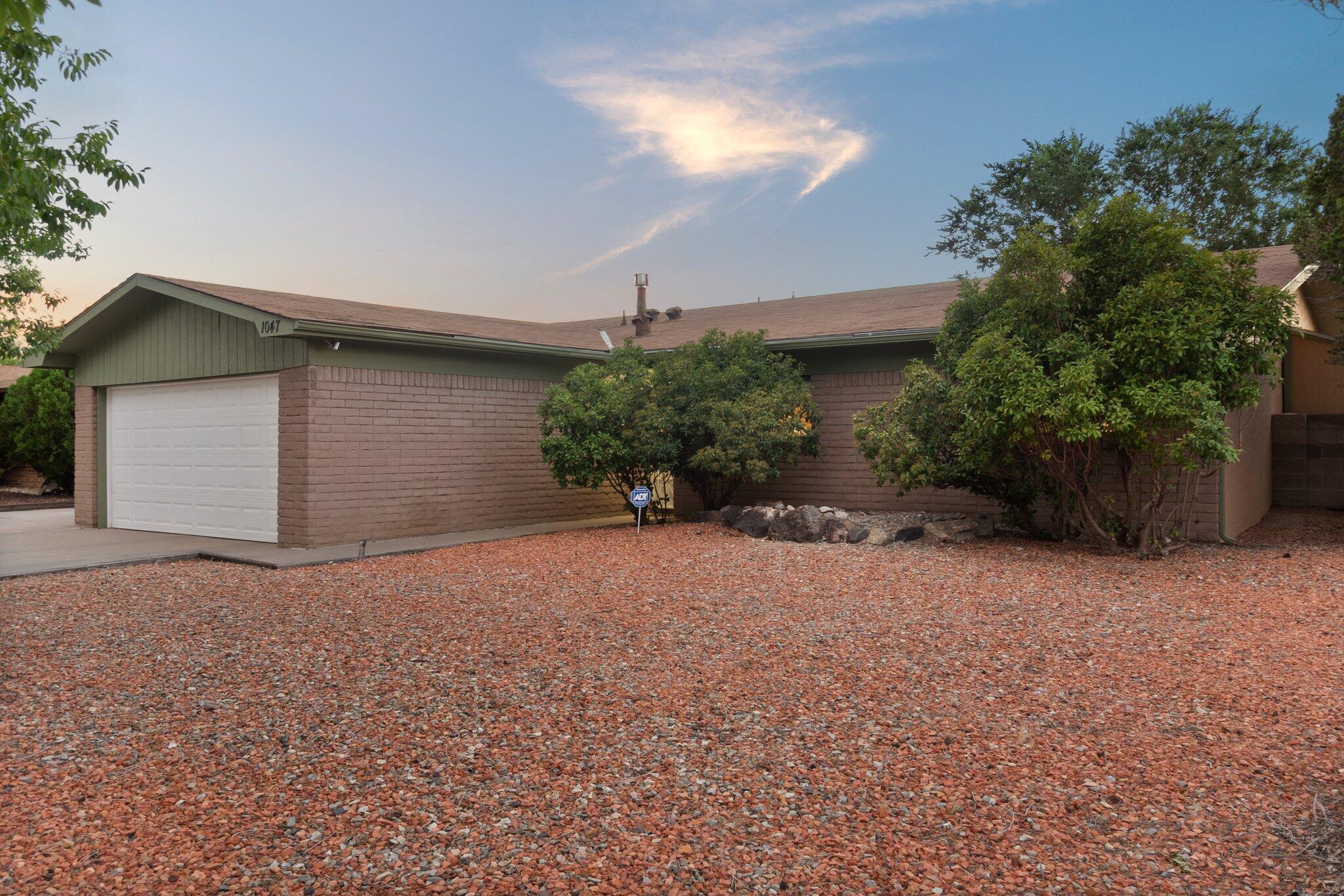 1047 Monte Largo Drive NE