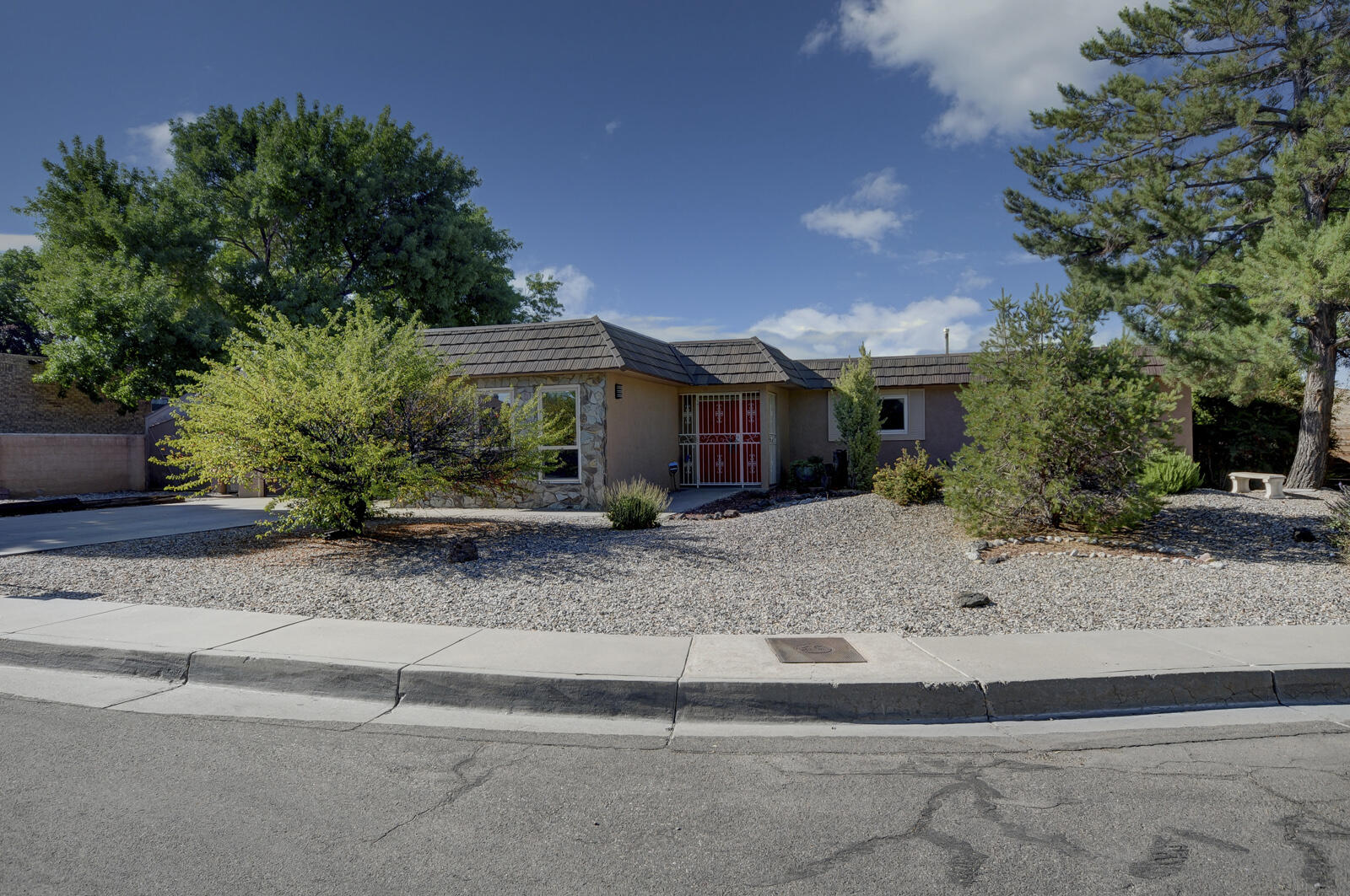 7916 Sartan Way NE