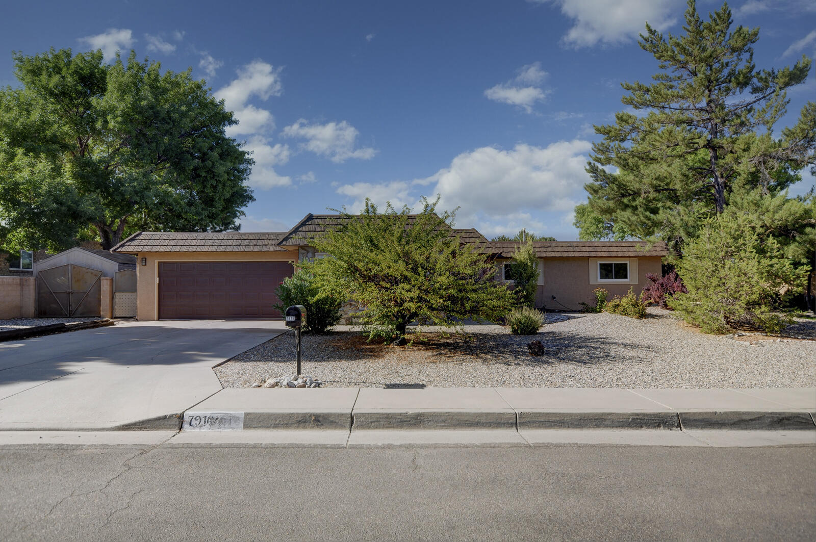 7916 Sartan Way NE