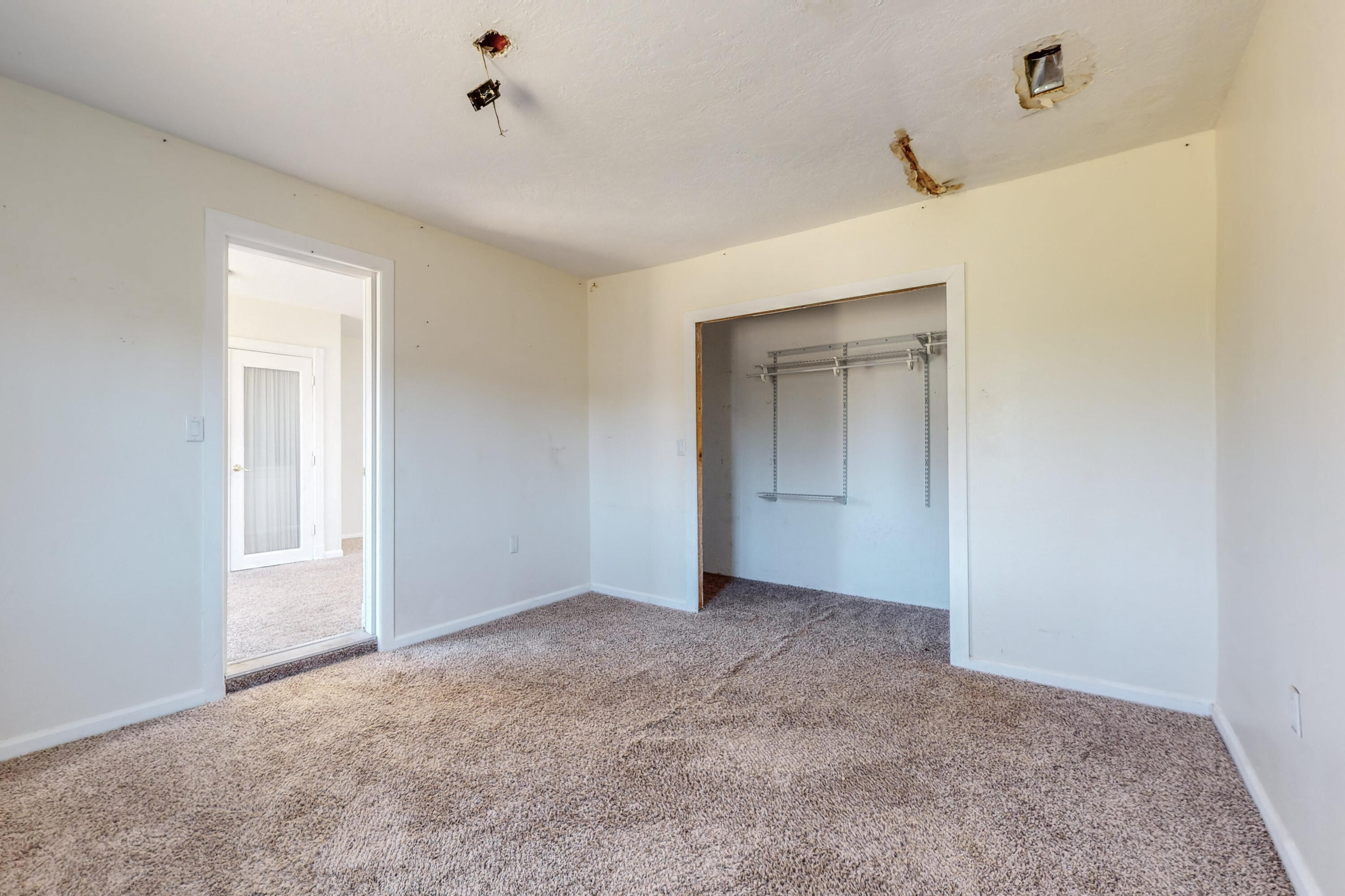 2433 Elizabeth Street NE