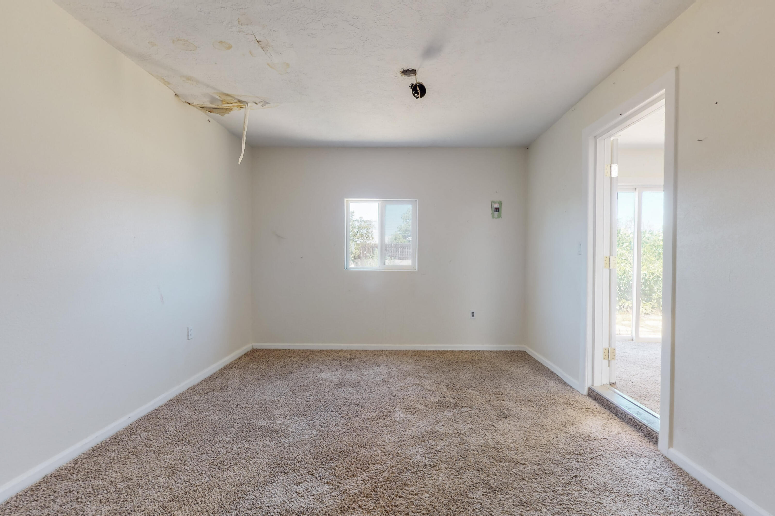 2433 Elizabeth Street NE