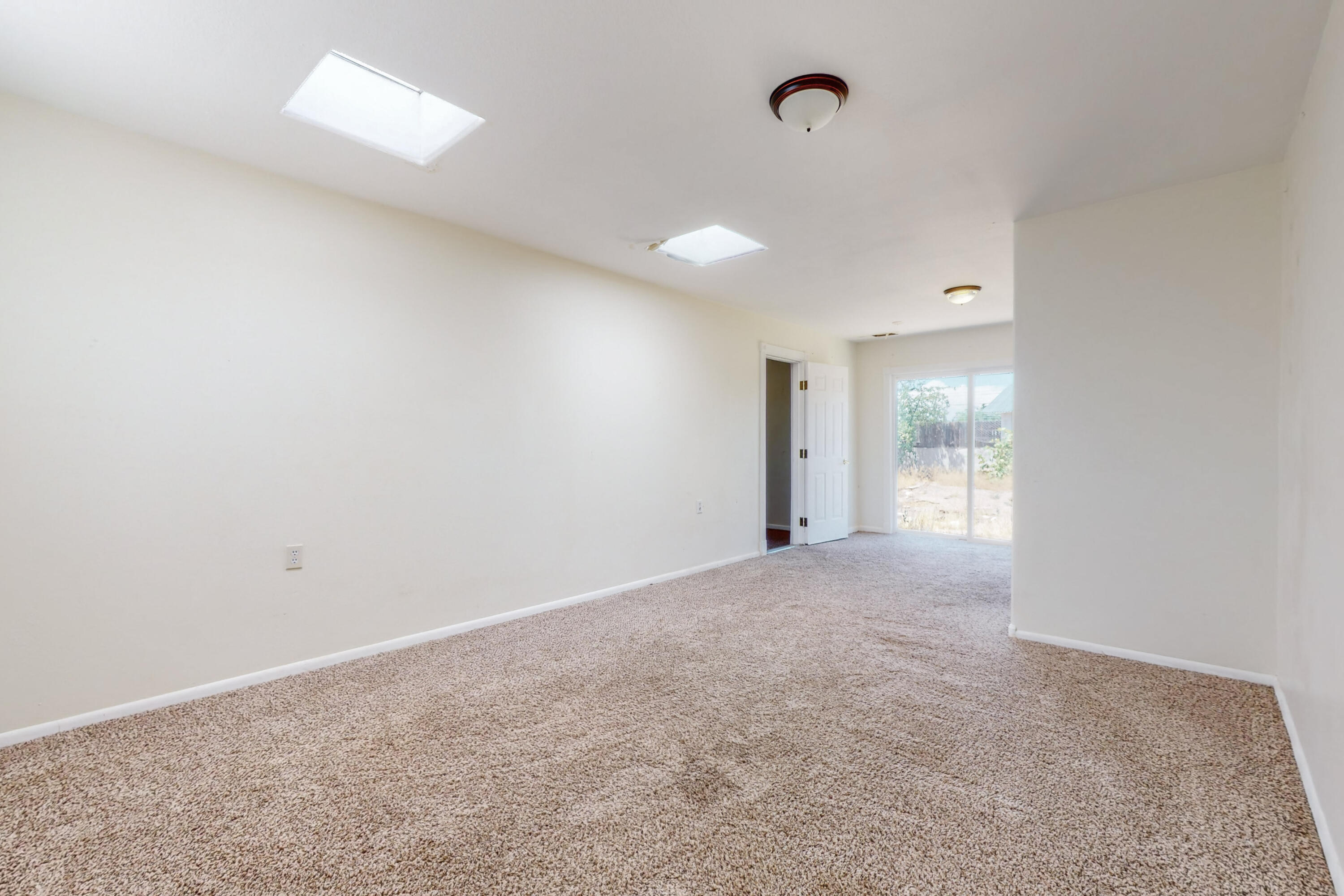 2433 Elizabeth Street NE