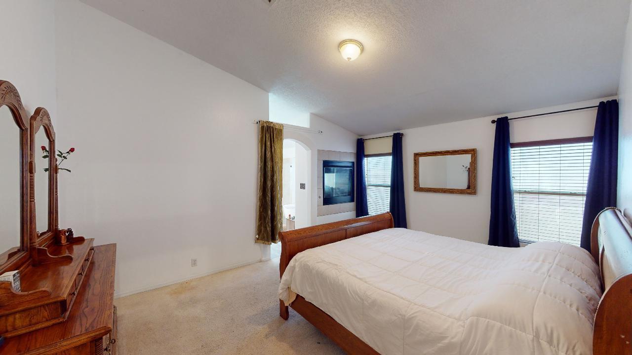 10523 Brookline Place NW