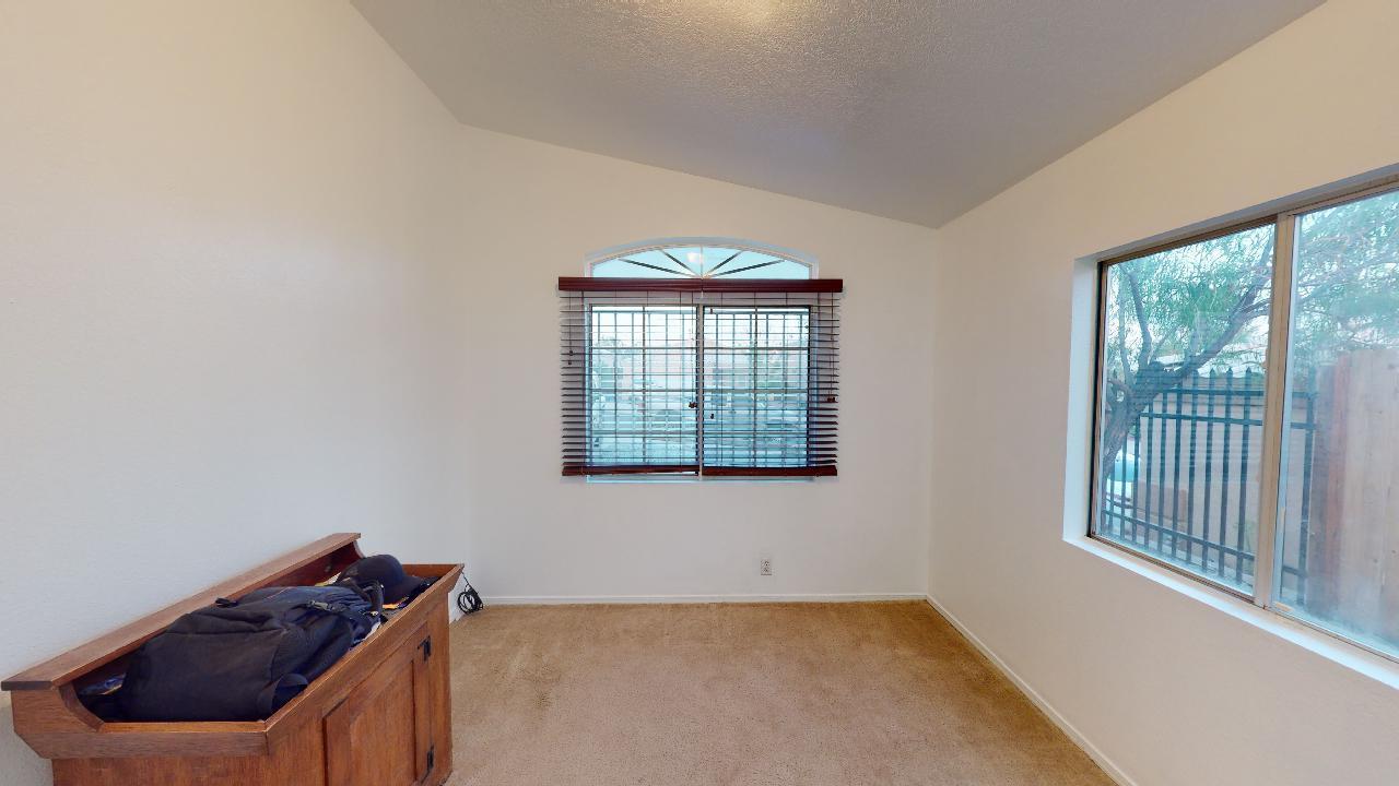 10523 Brookline Place NW