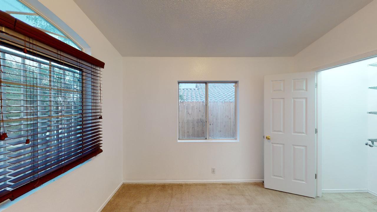 10523 Brookline Place NW