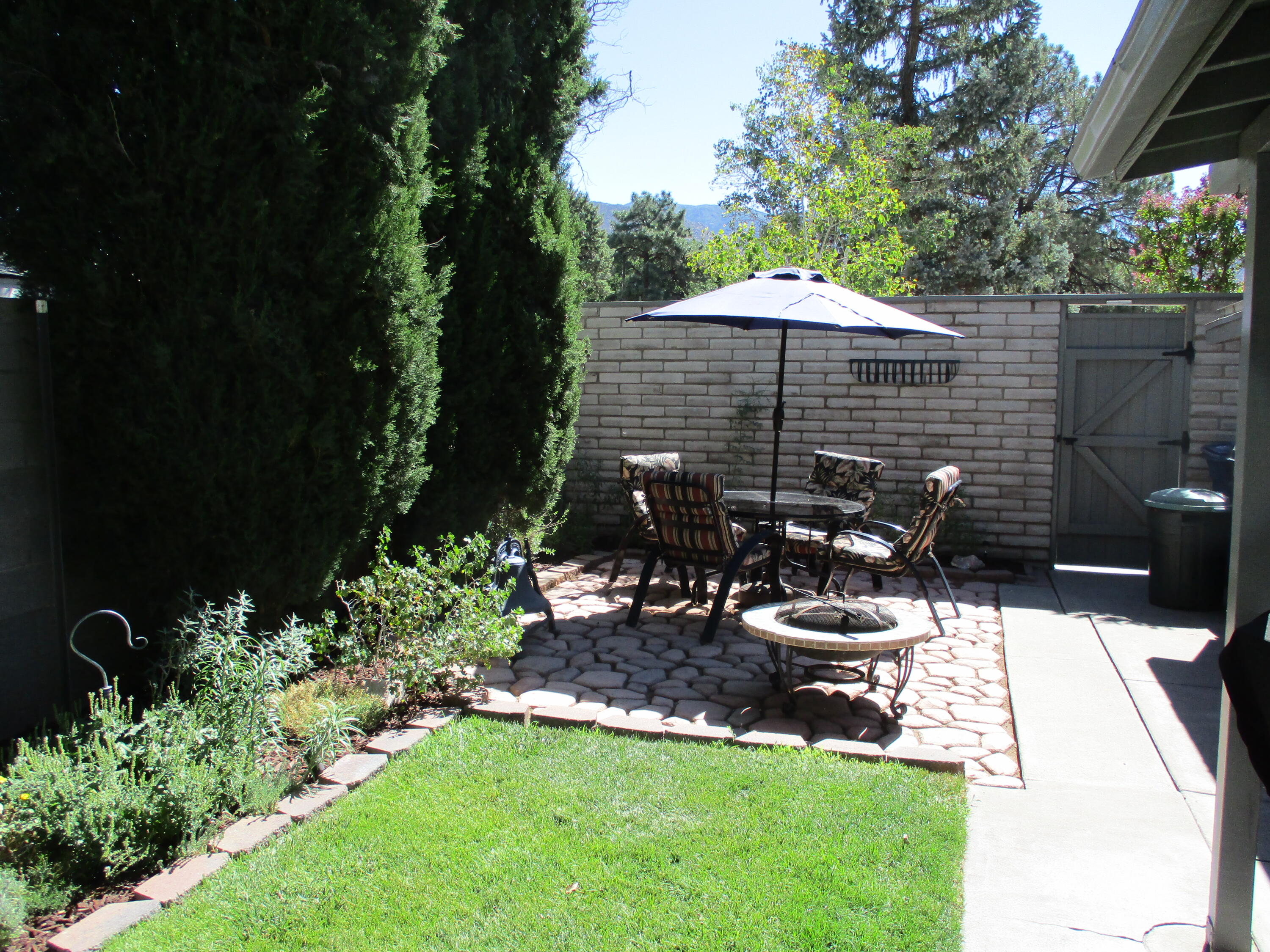 1533 Figueroa Drive NE