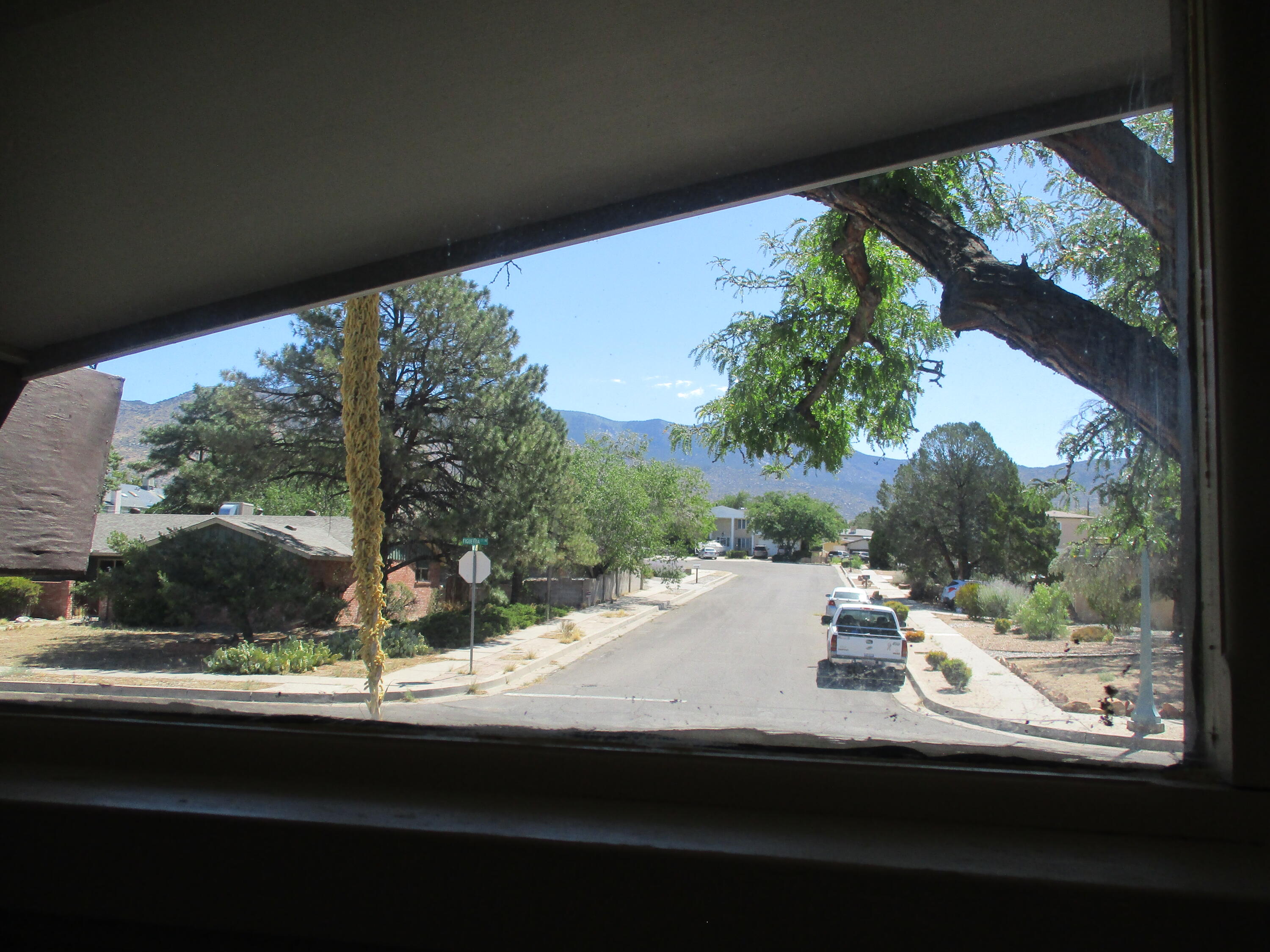 1533 Figueroa Drive NE