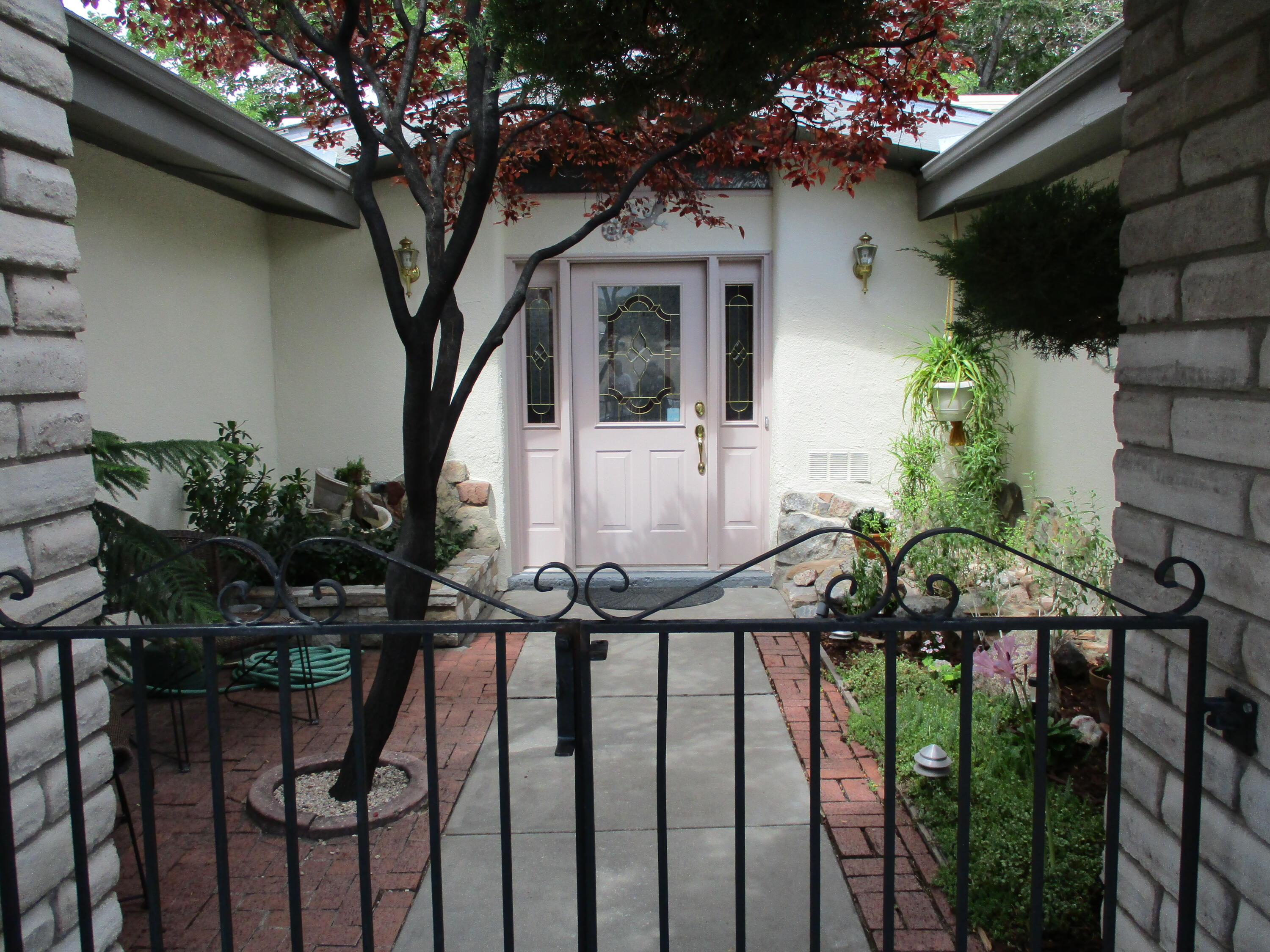 1533 Figueroa Drive NE