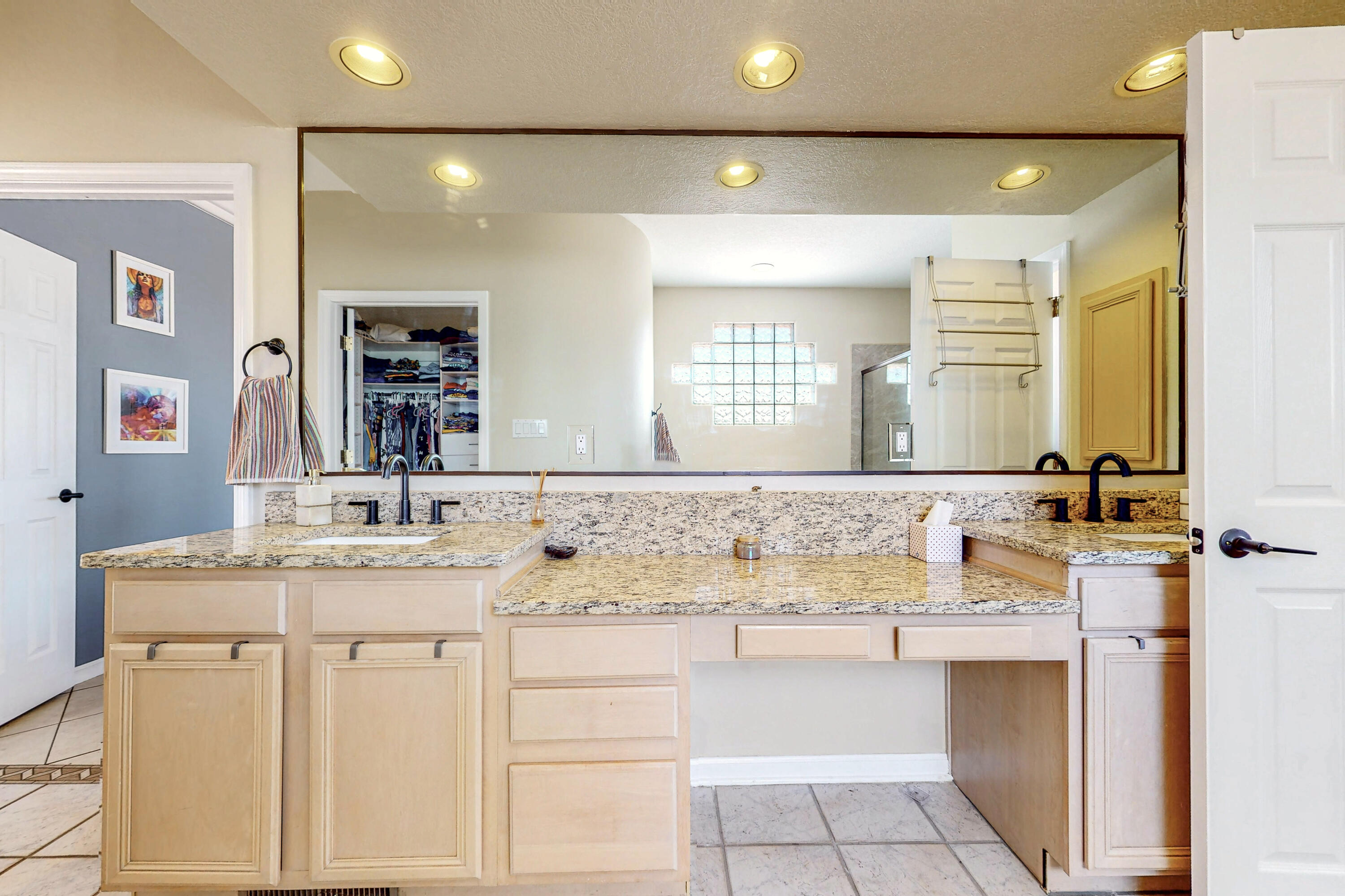 200 Winged Foot Court SE