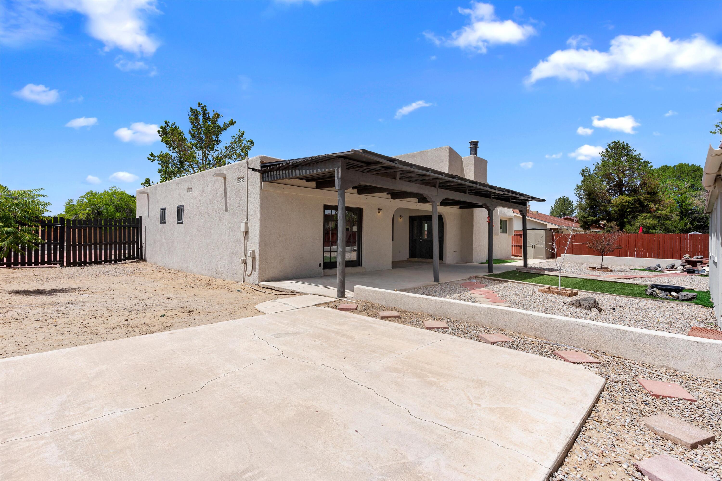 5200 Cimarron Road NW