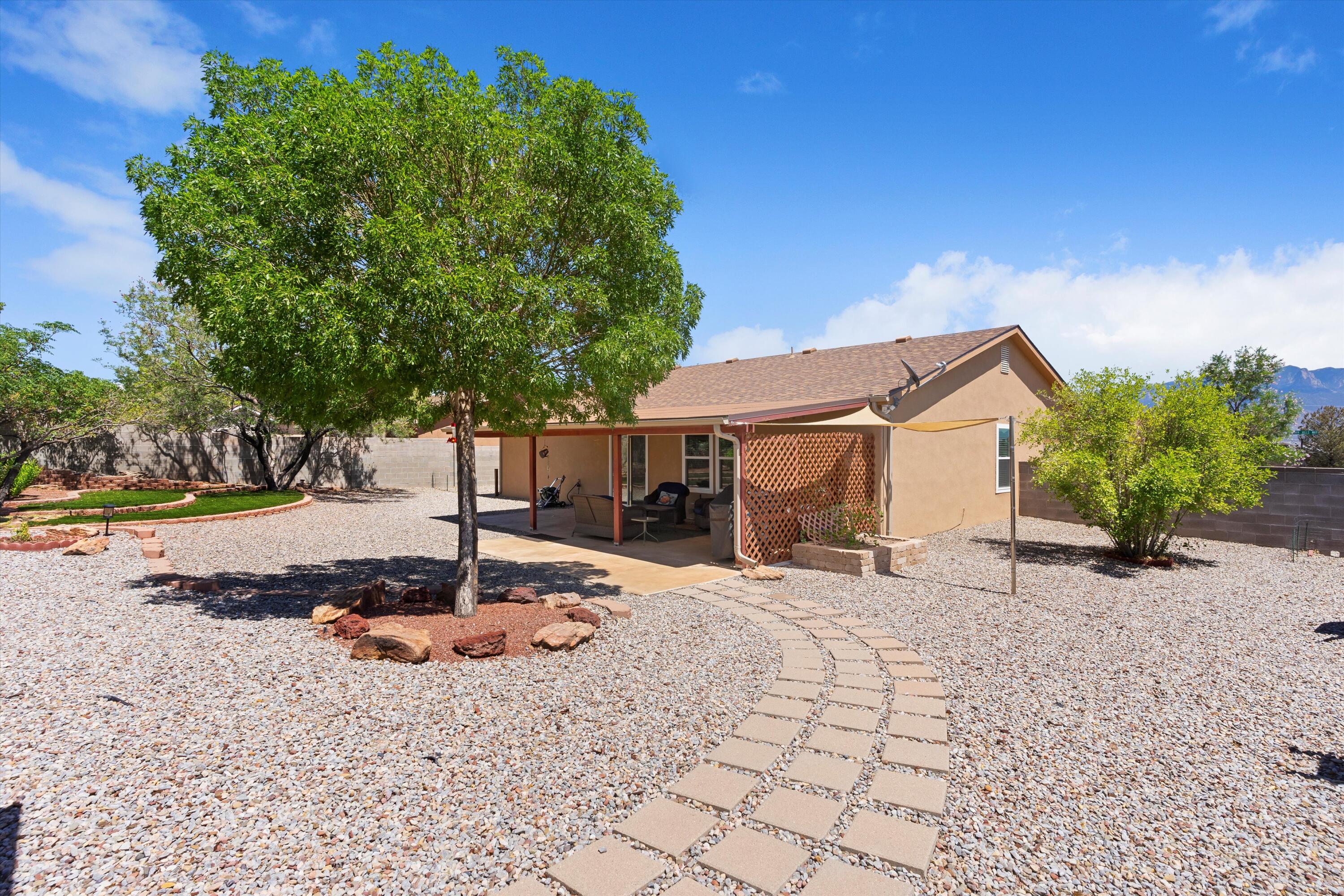 4633 Bismark Hills Way NE