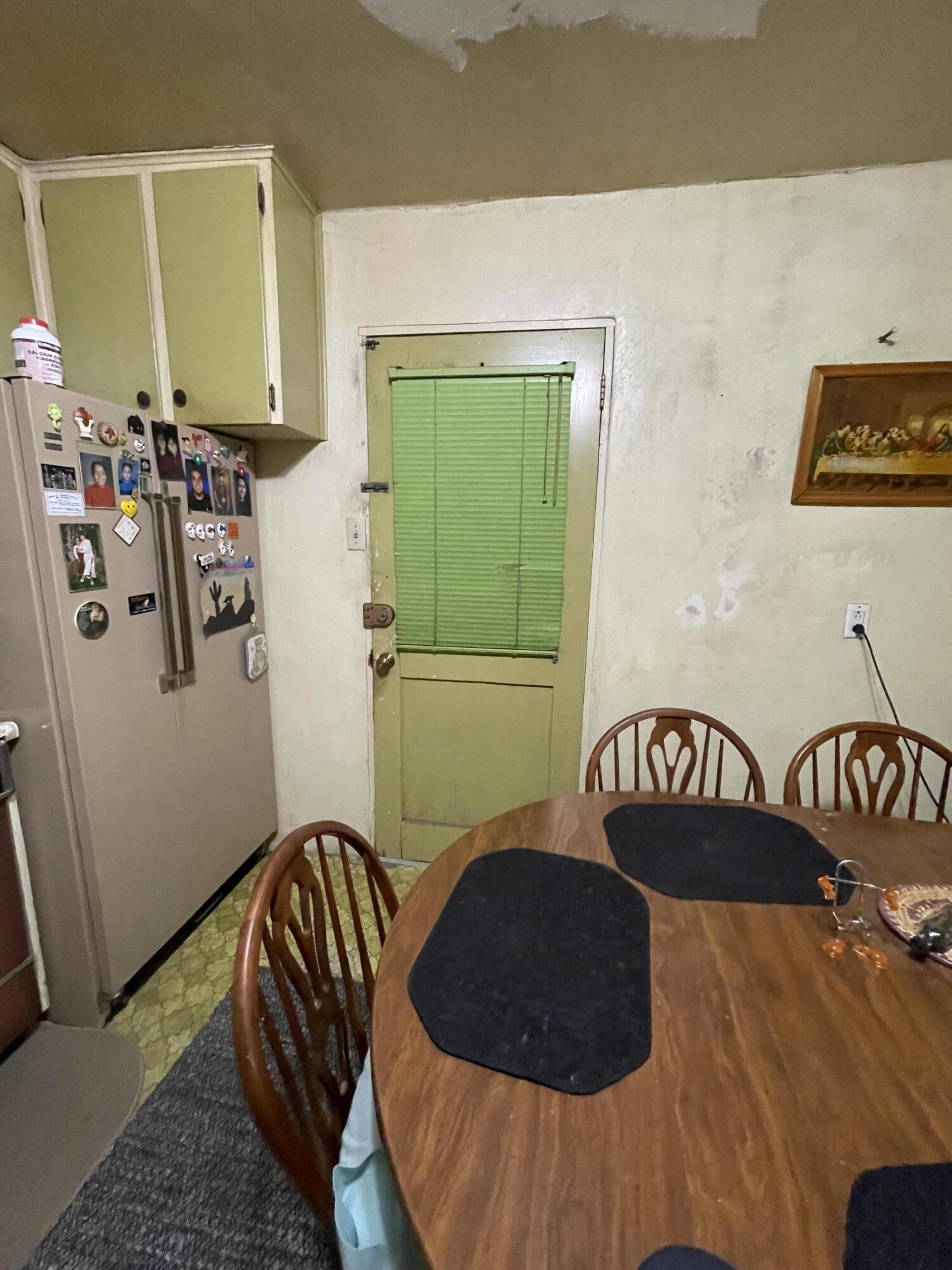 609 Page Avenue NE