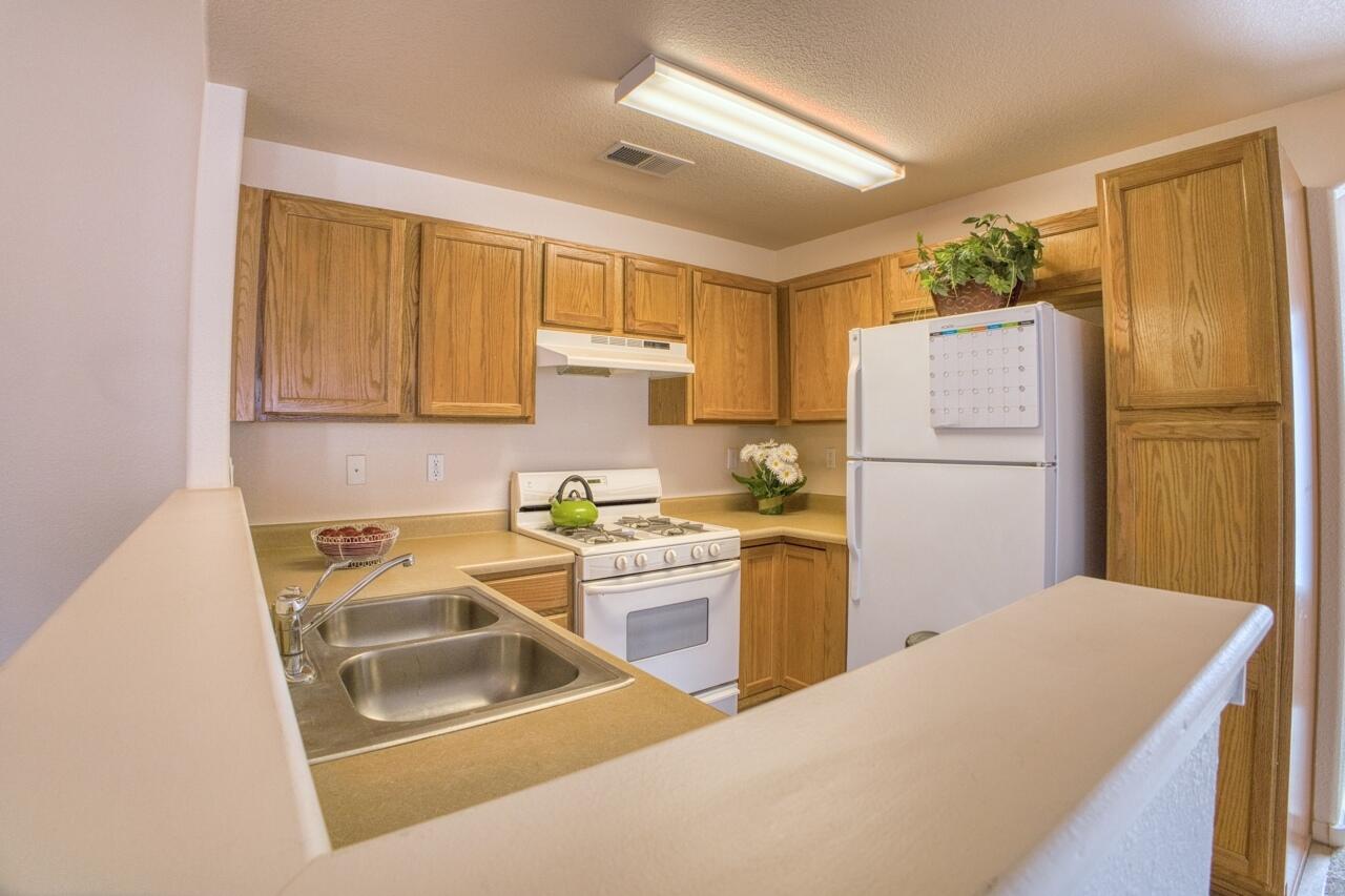 6501 San Antonio Drive NE Unit: 3701