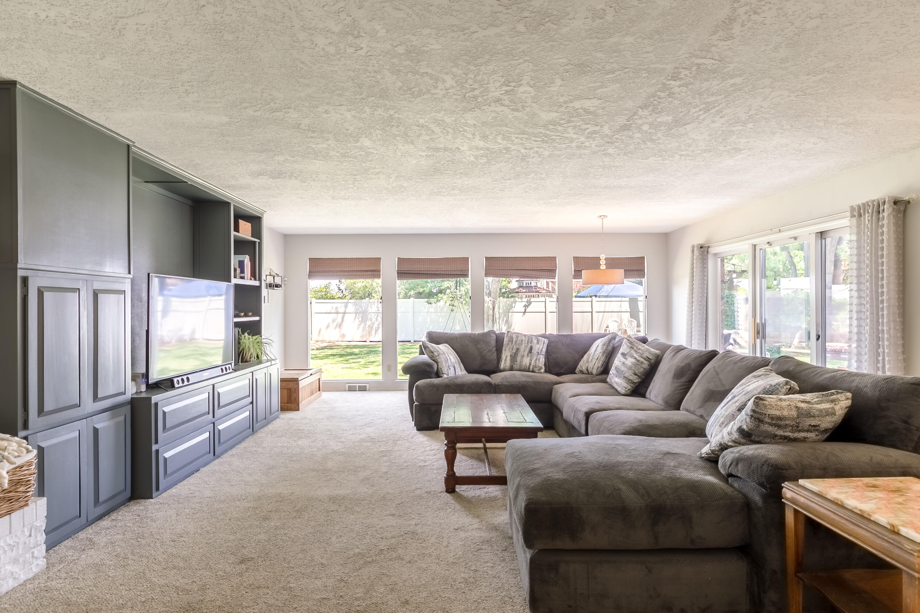 7911 Palo Duro Avenue NE