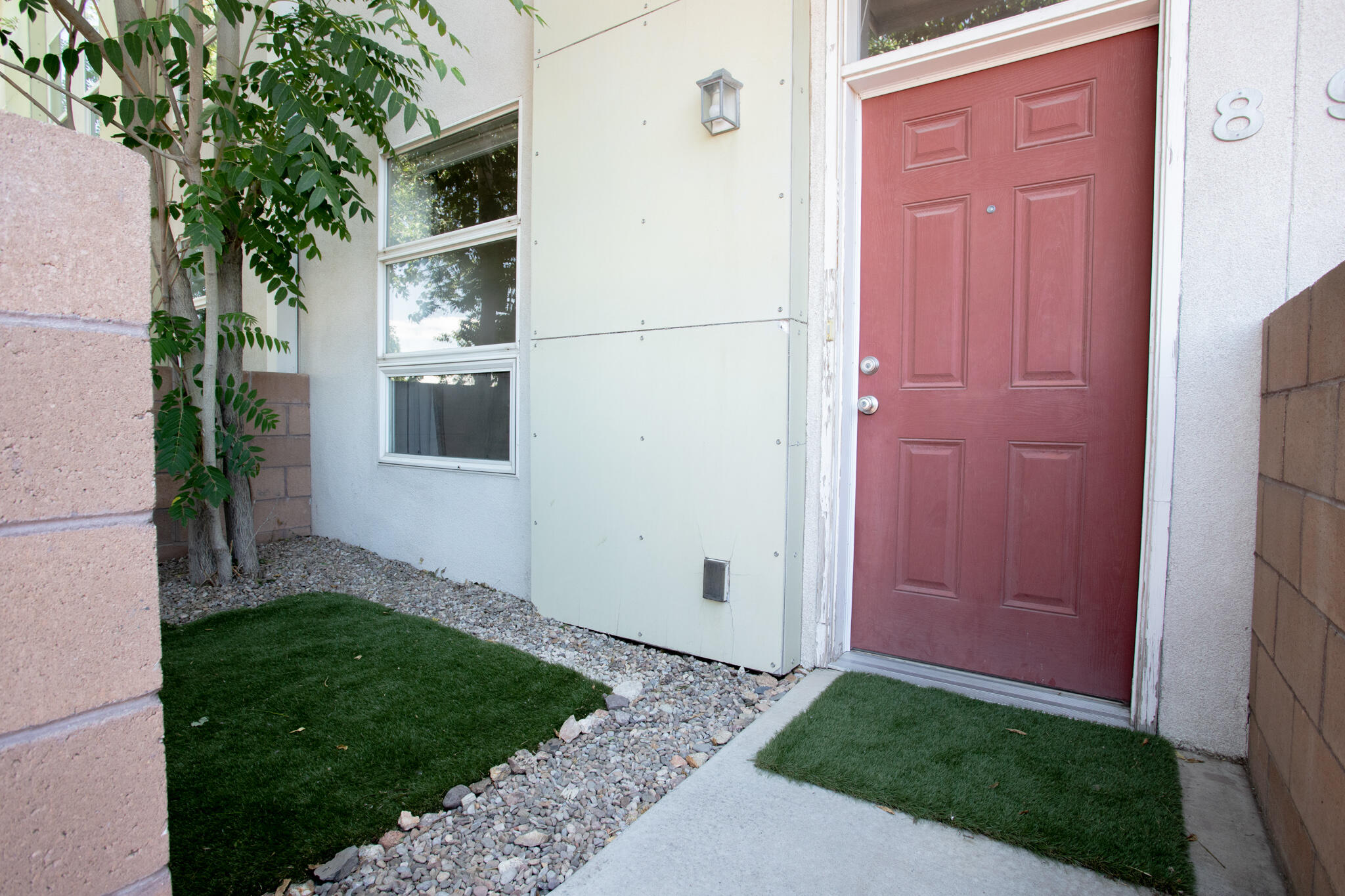 702 Broadway Boulevard SE Unit: 8