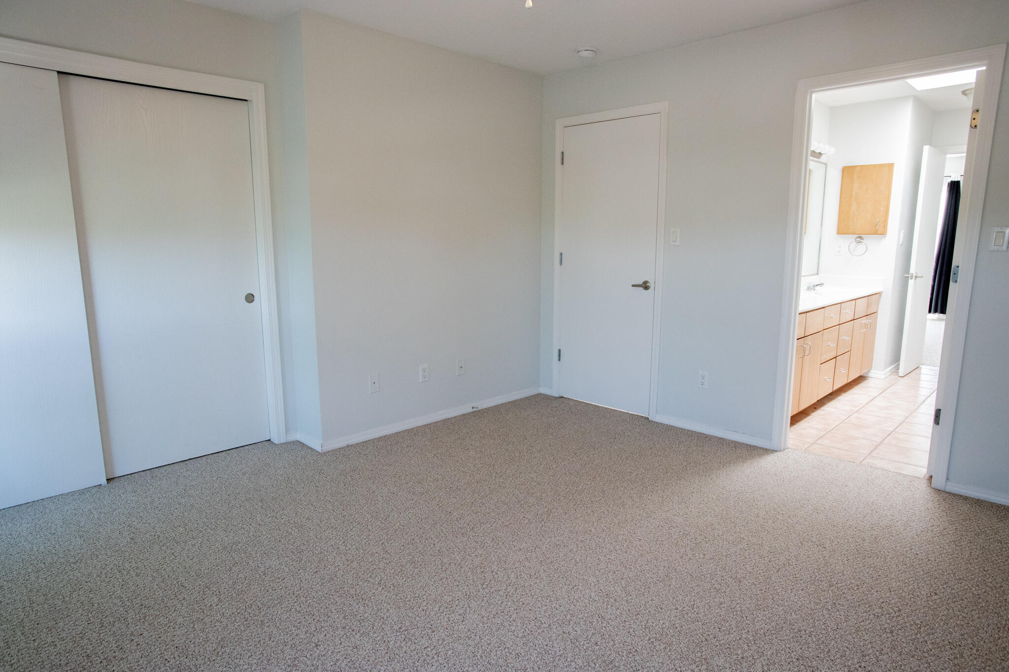 702 Broadway Boulevard SE Unit: 8