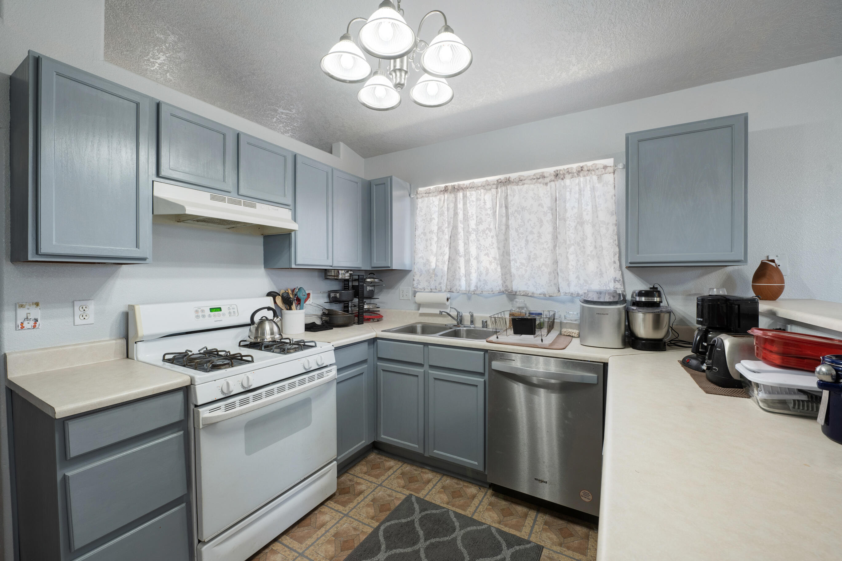 416 Morning Dew Street SW