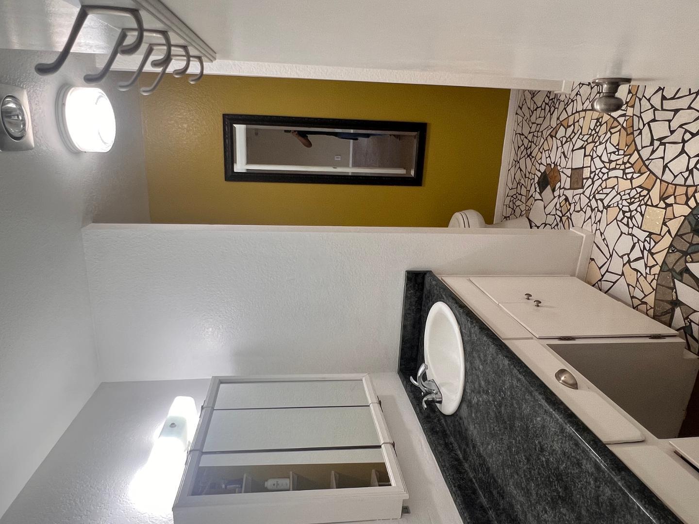 816 Ortiz Drive SE Unit: C