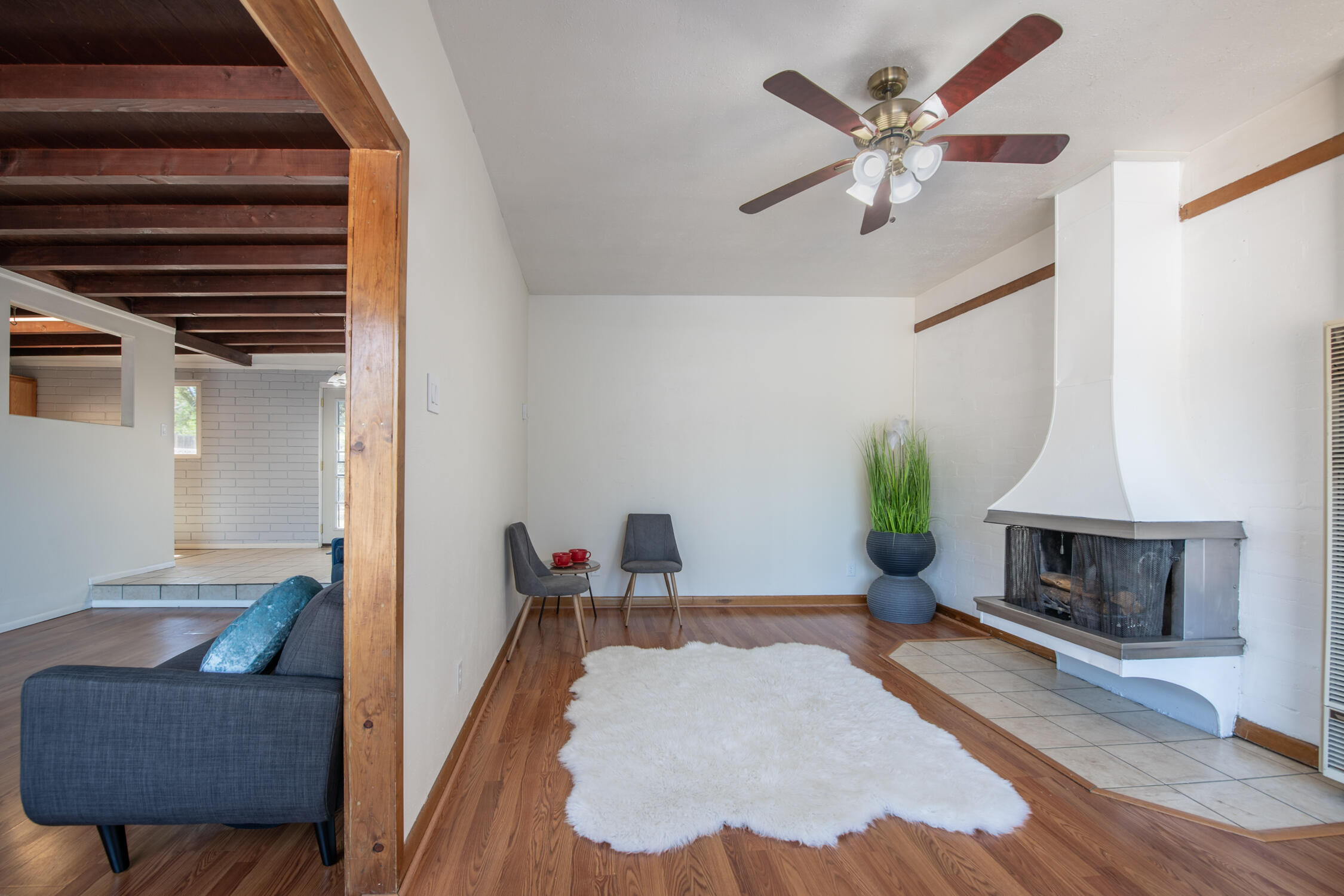 1228 Mary Ellen Street NE