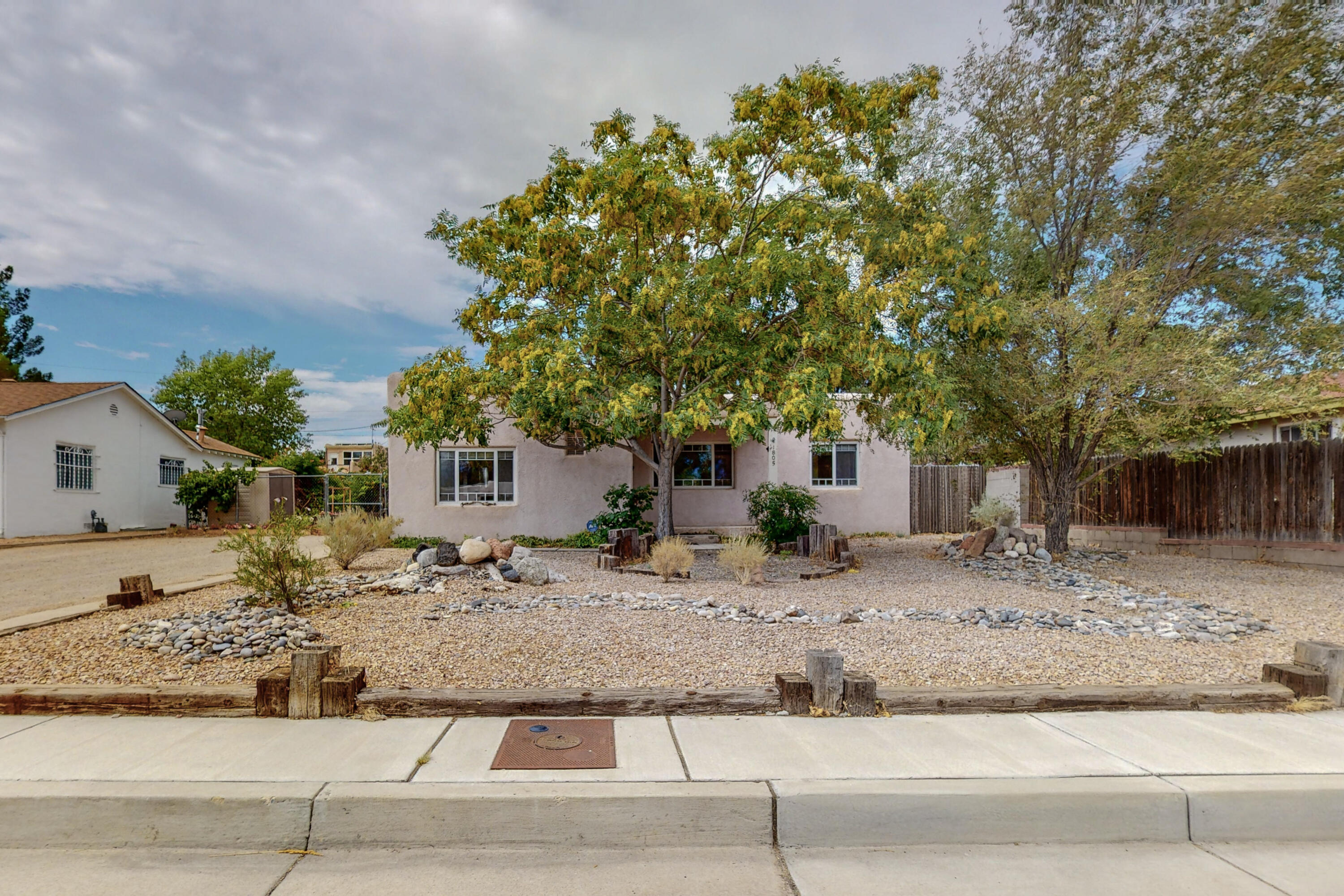 1805 Ridgecrest Circle SE