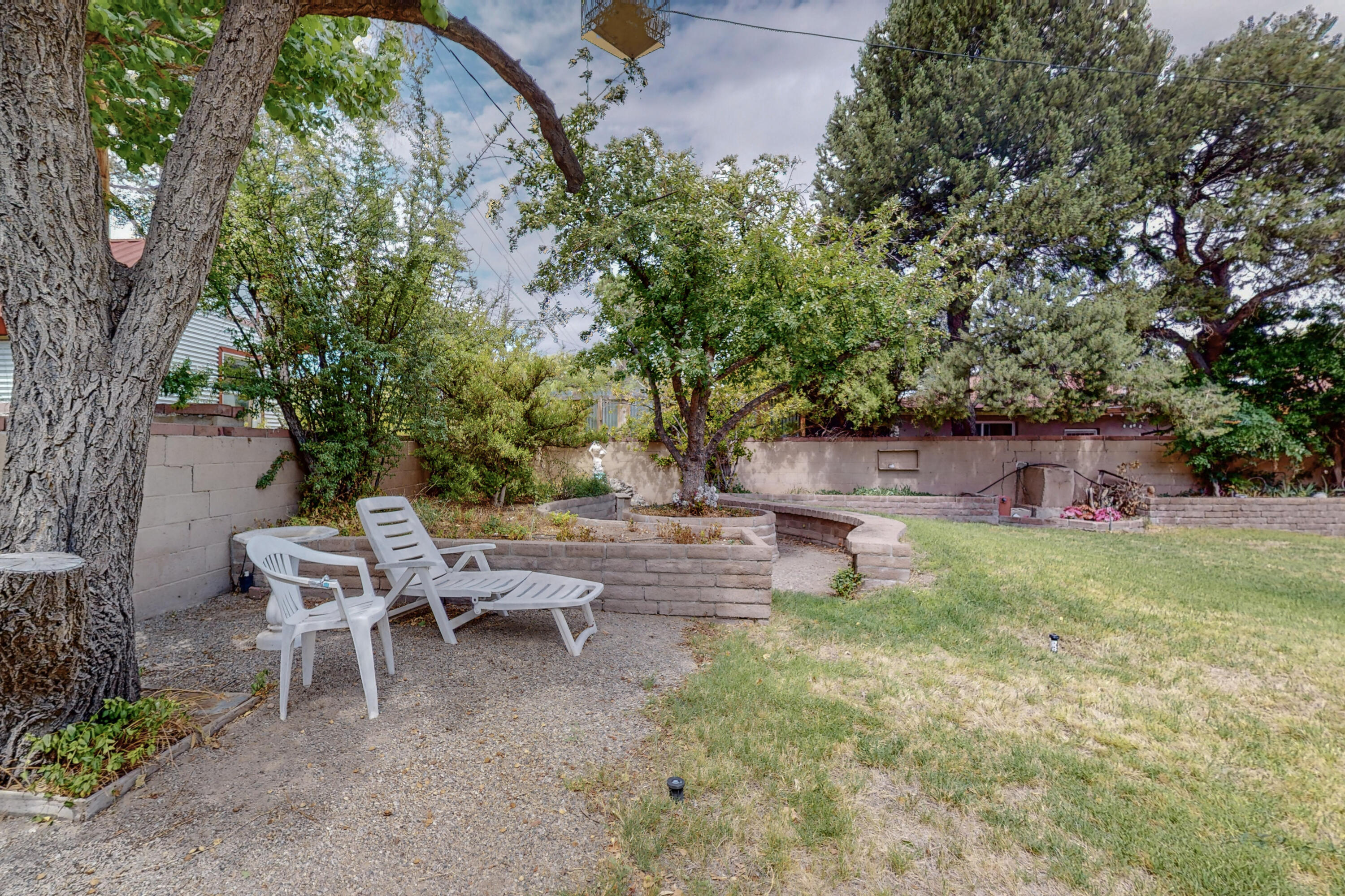 1805 Ridgecrest Circle SE