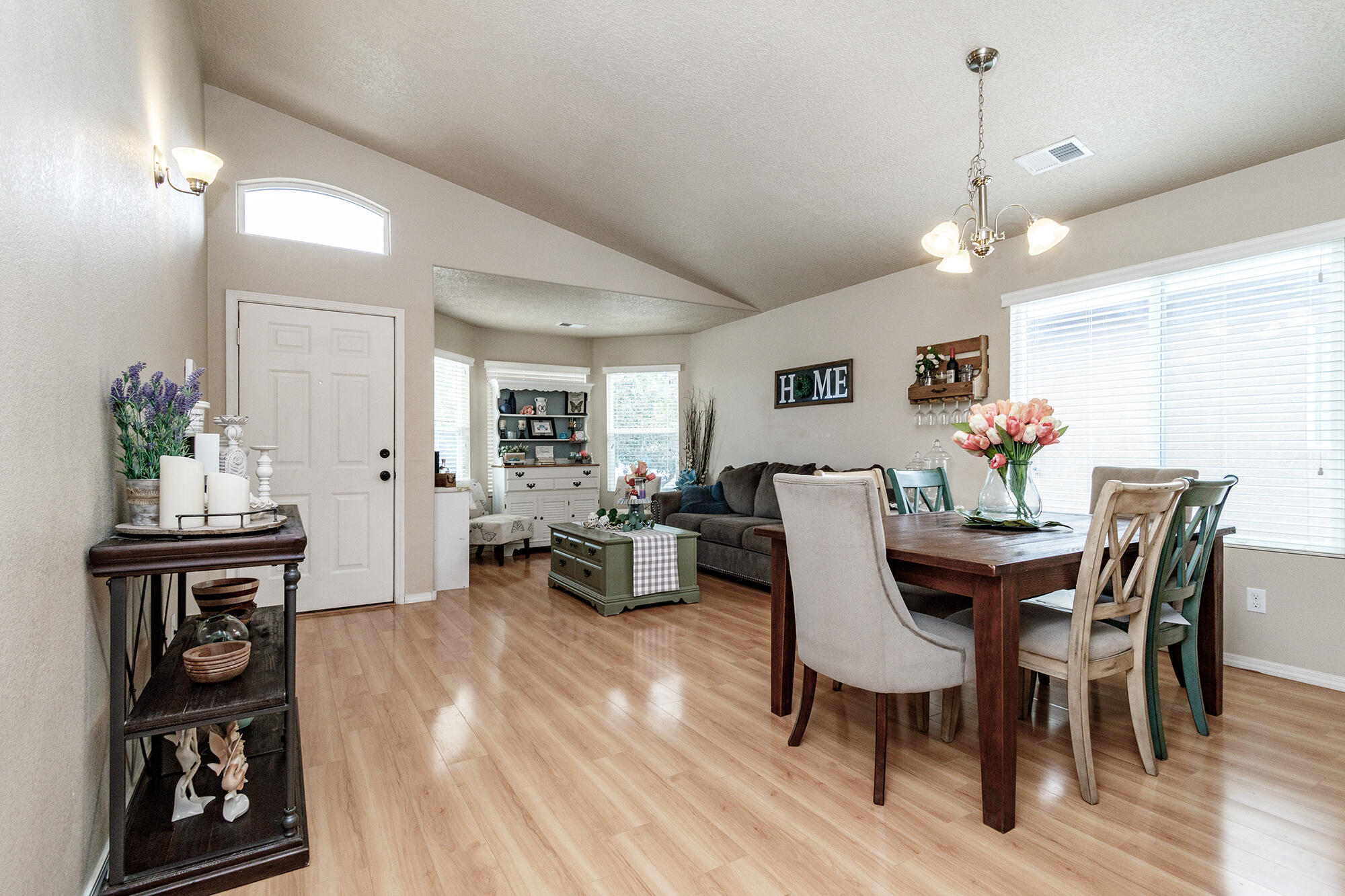 313 Peaceful Meadows Drive NE
