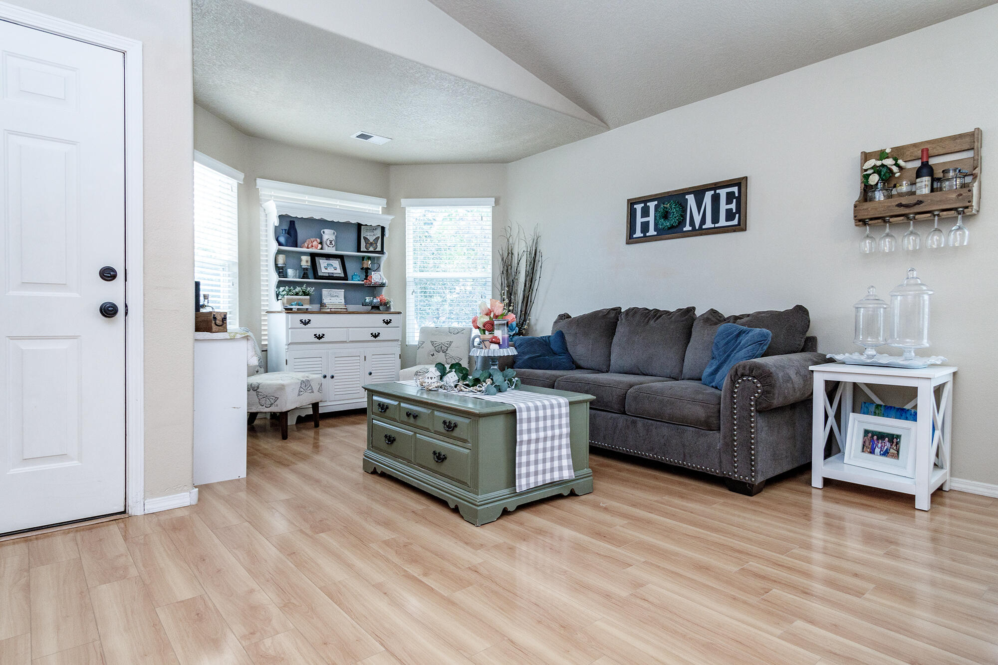 313 Peaceful Meadows Drive NE
