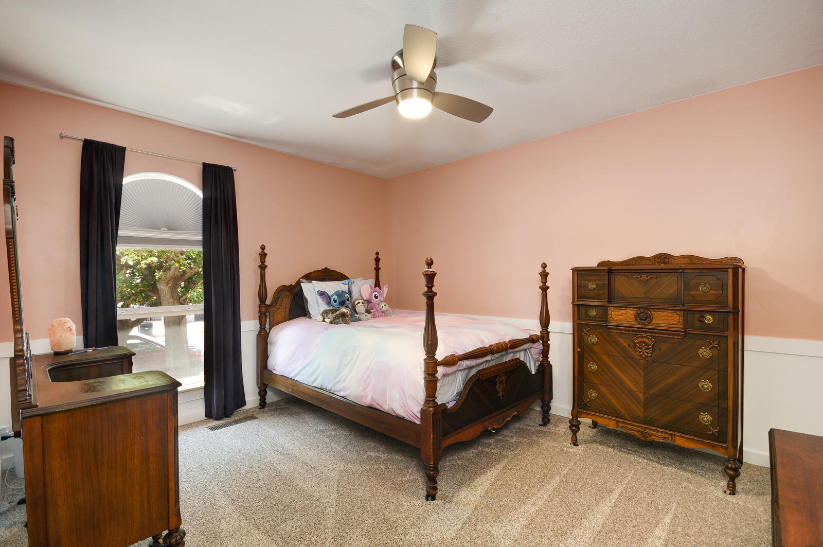 4104 Camino De La Sierra NE