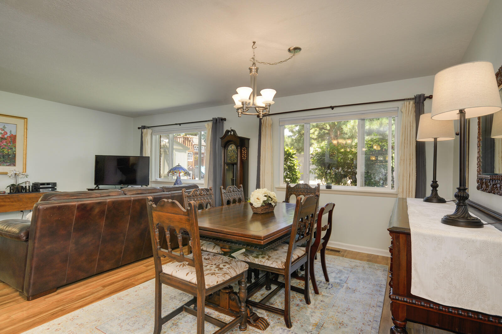 4104 Camino De La Sierra NE