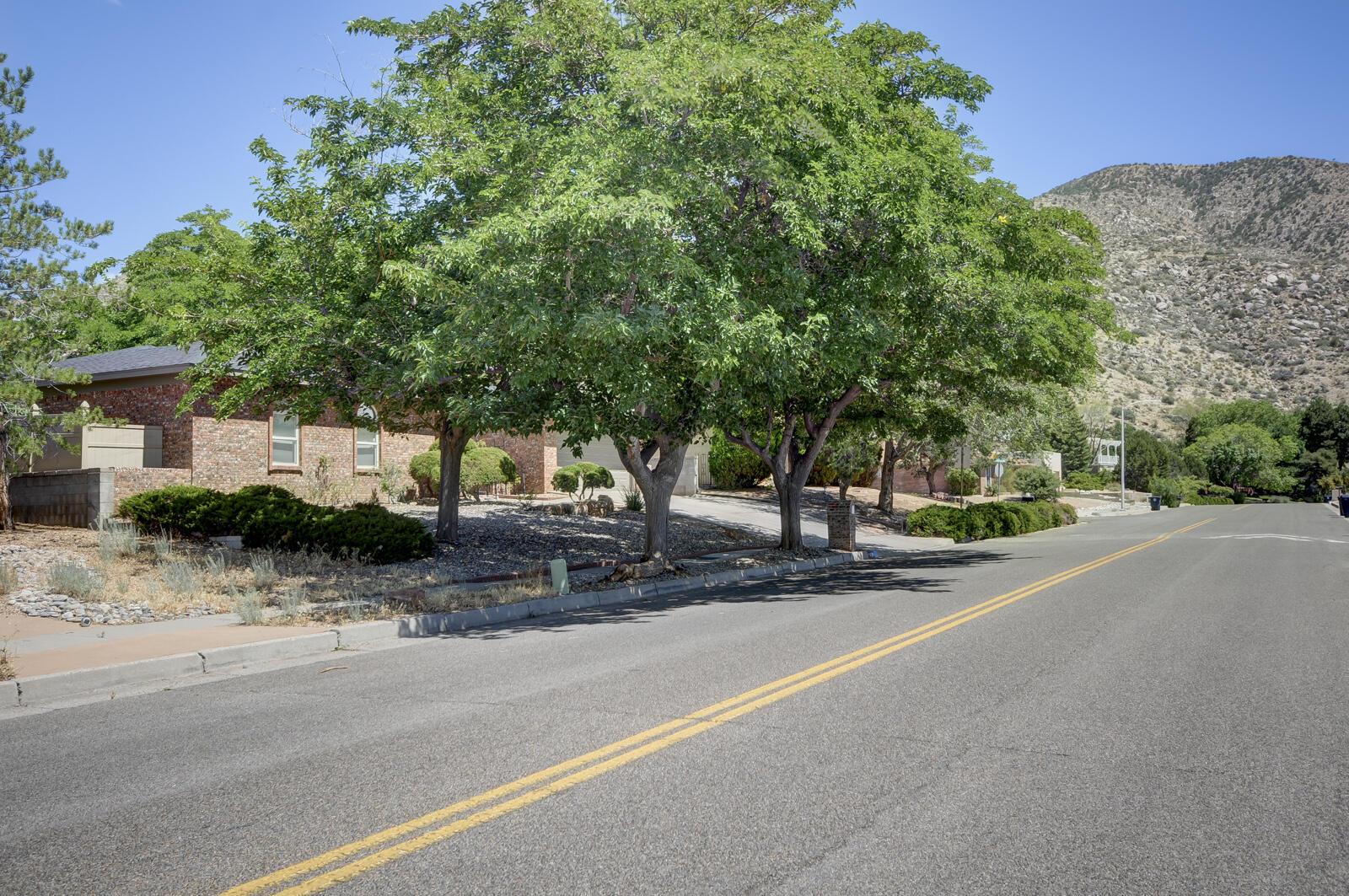 4104 Camino De La Sierra NE
