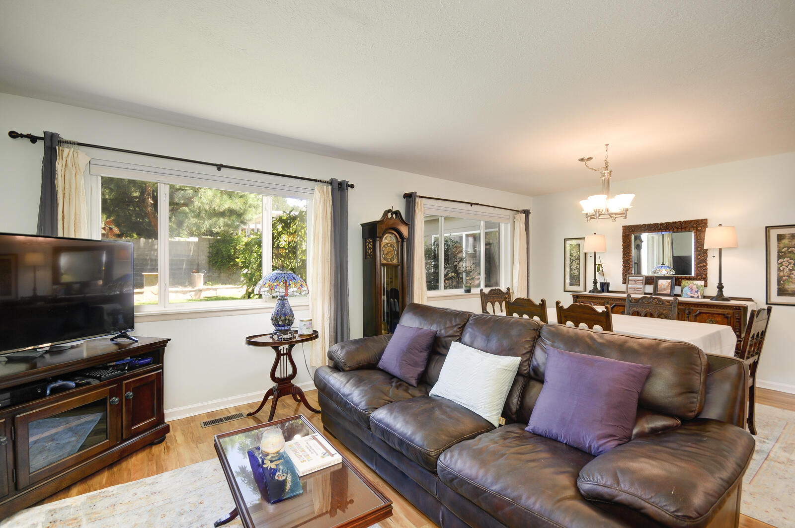4104 Camino De La Sierra NE
