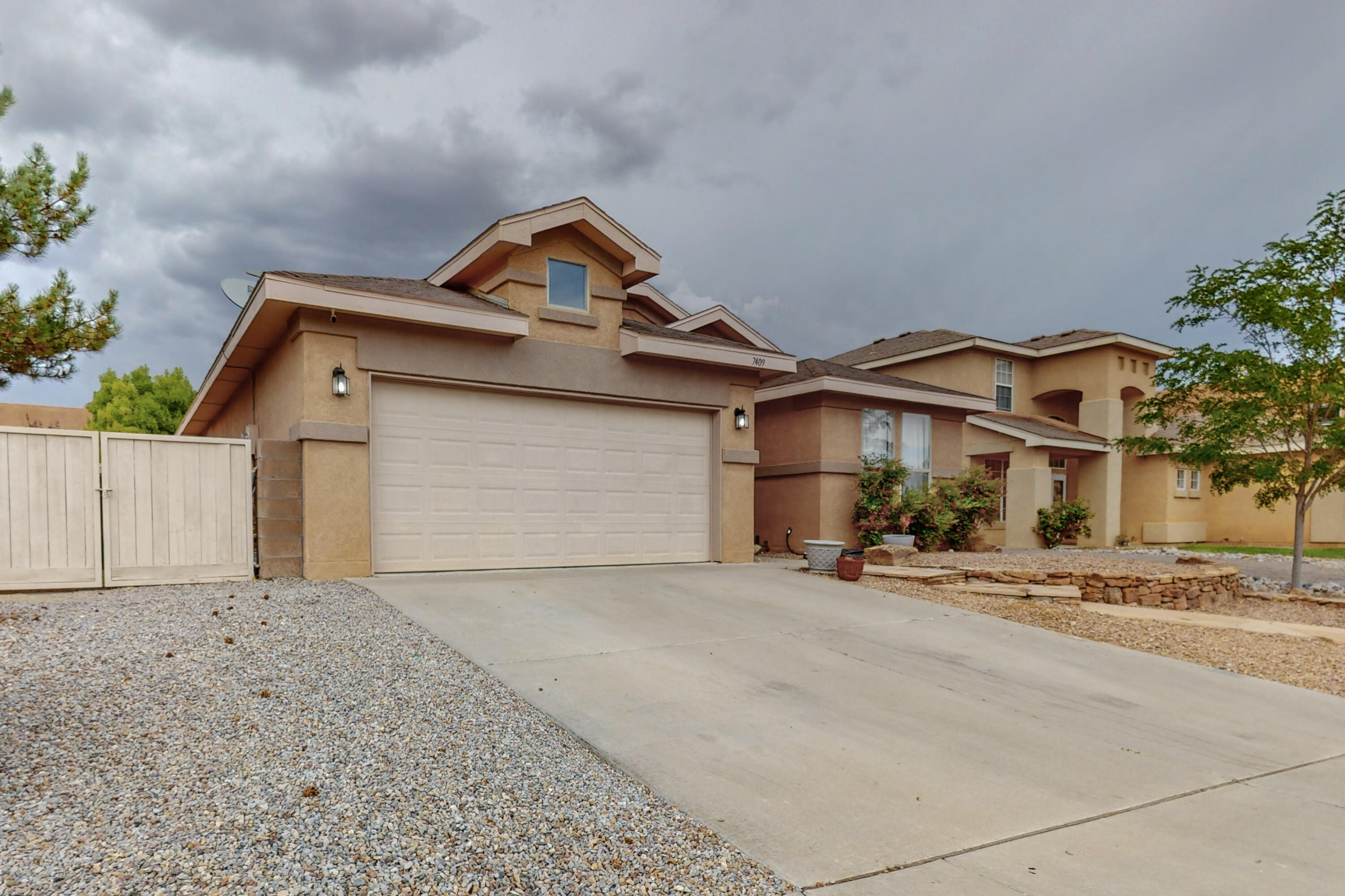7409 Kingfisher Court NW