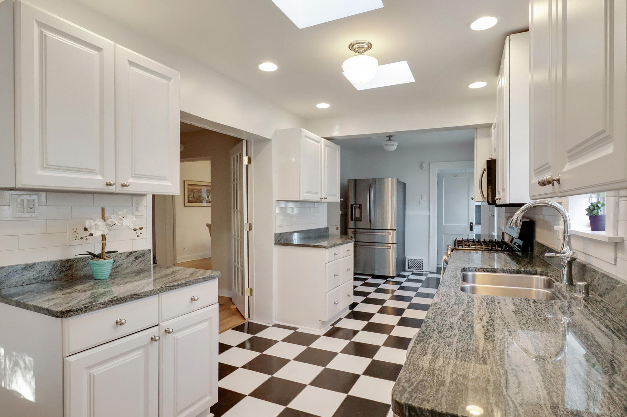 213 Solano Drive SE