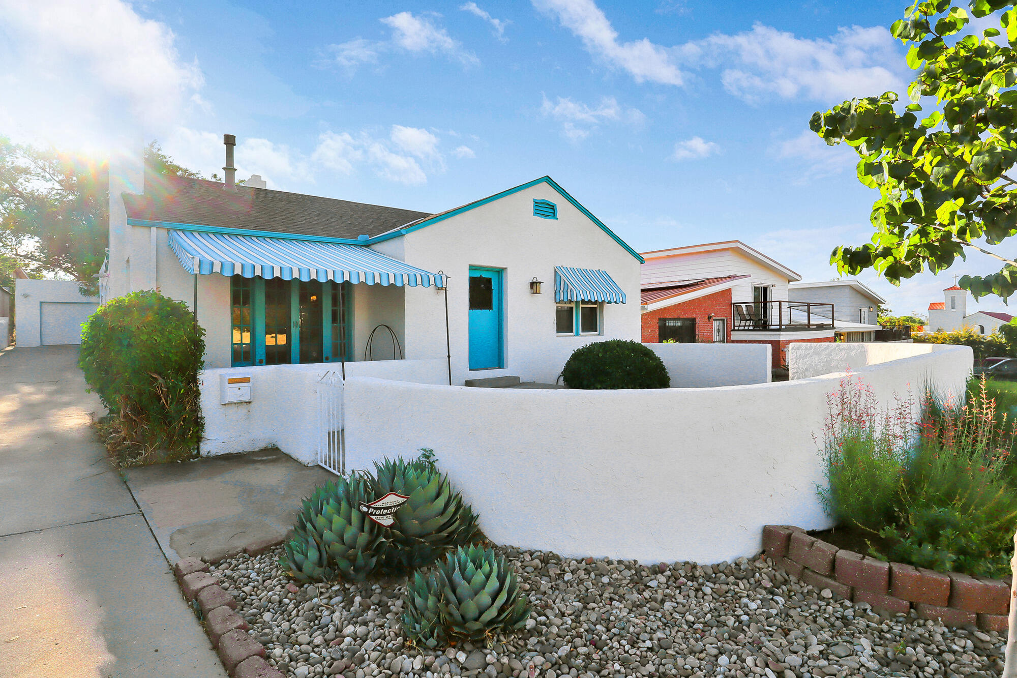 213 Solano Drive SE