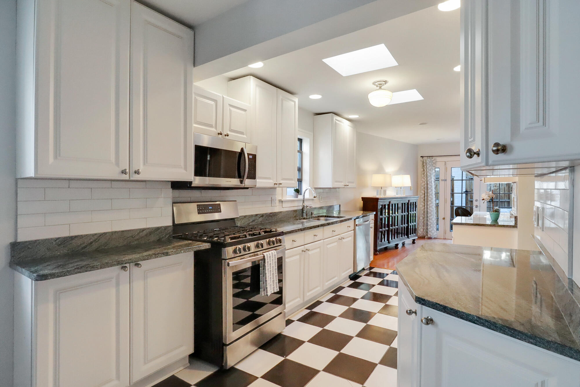 213 Solano Drive SE