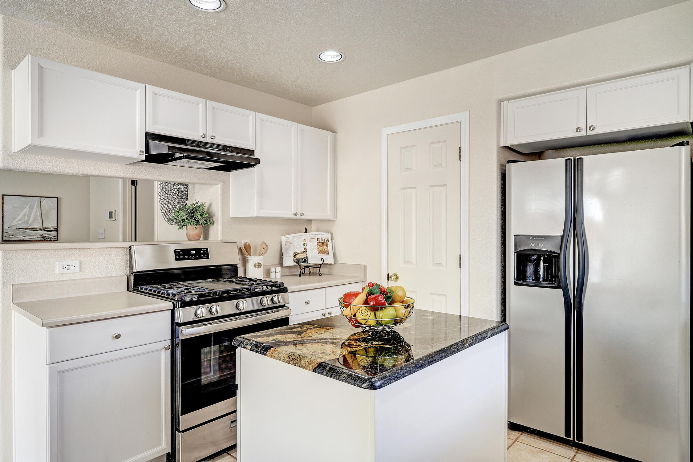 7105 Aqua Marine Road NE