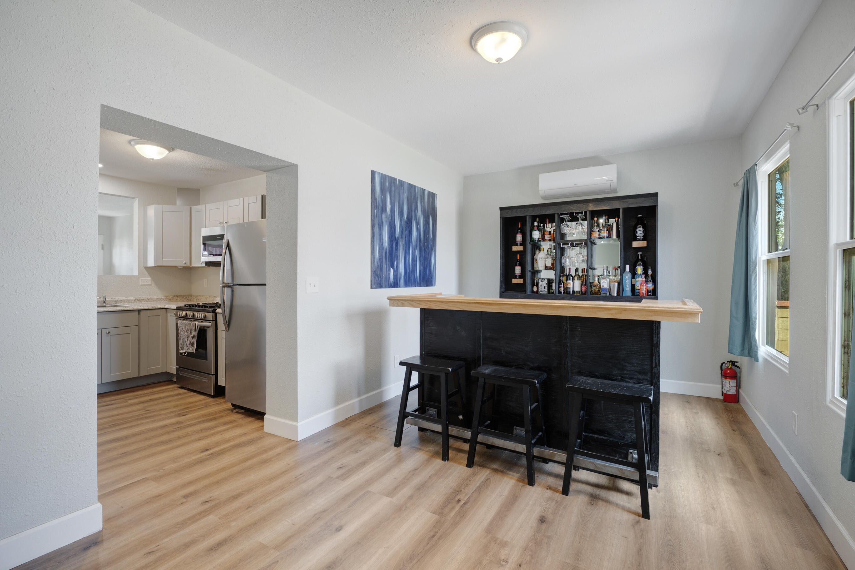 212 Dalies Avenue