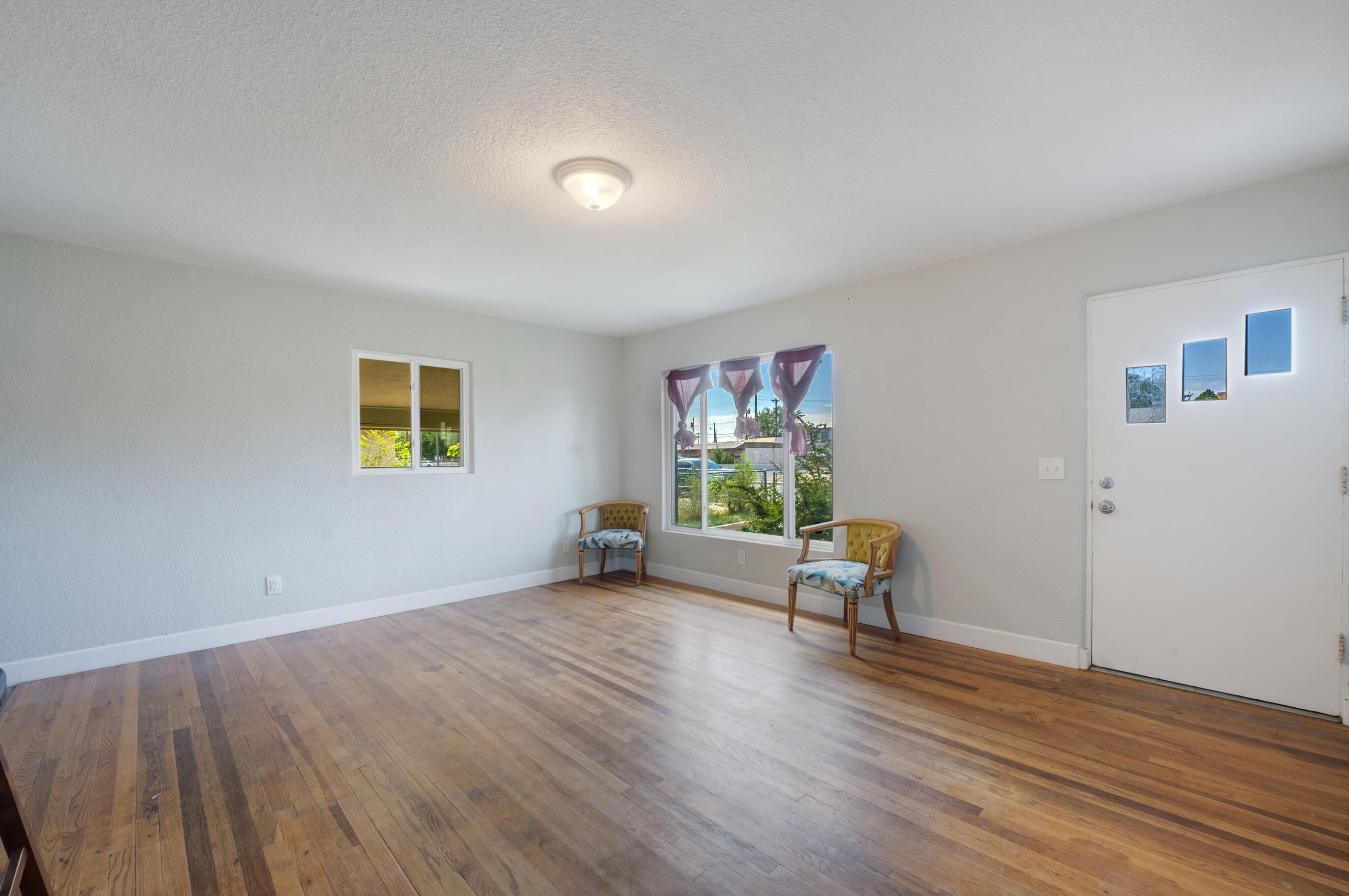 212 Dalies Avenue