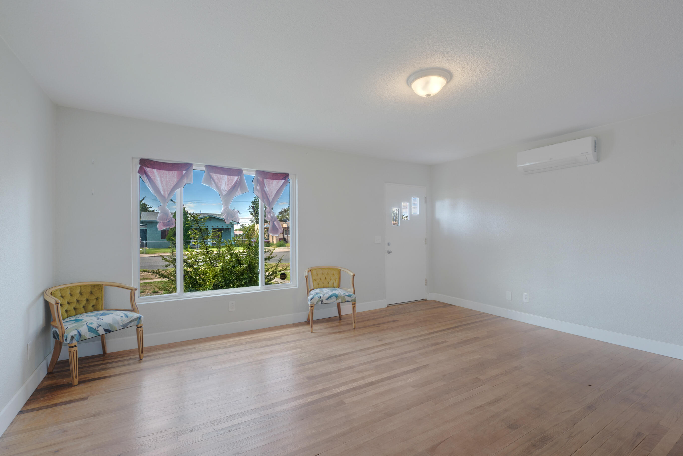 212 Dalies Avenue
