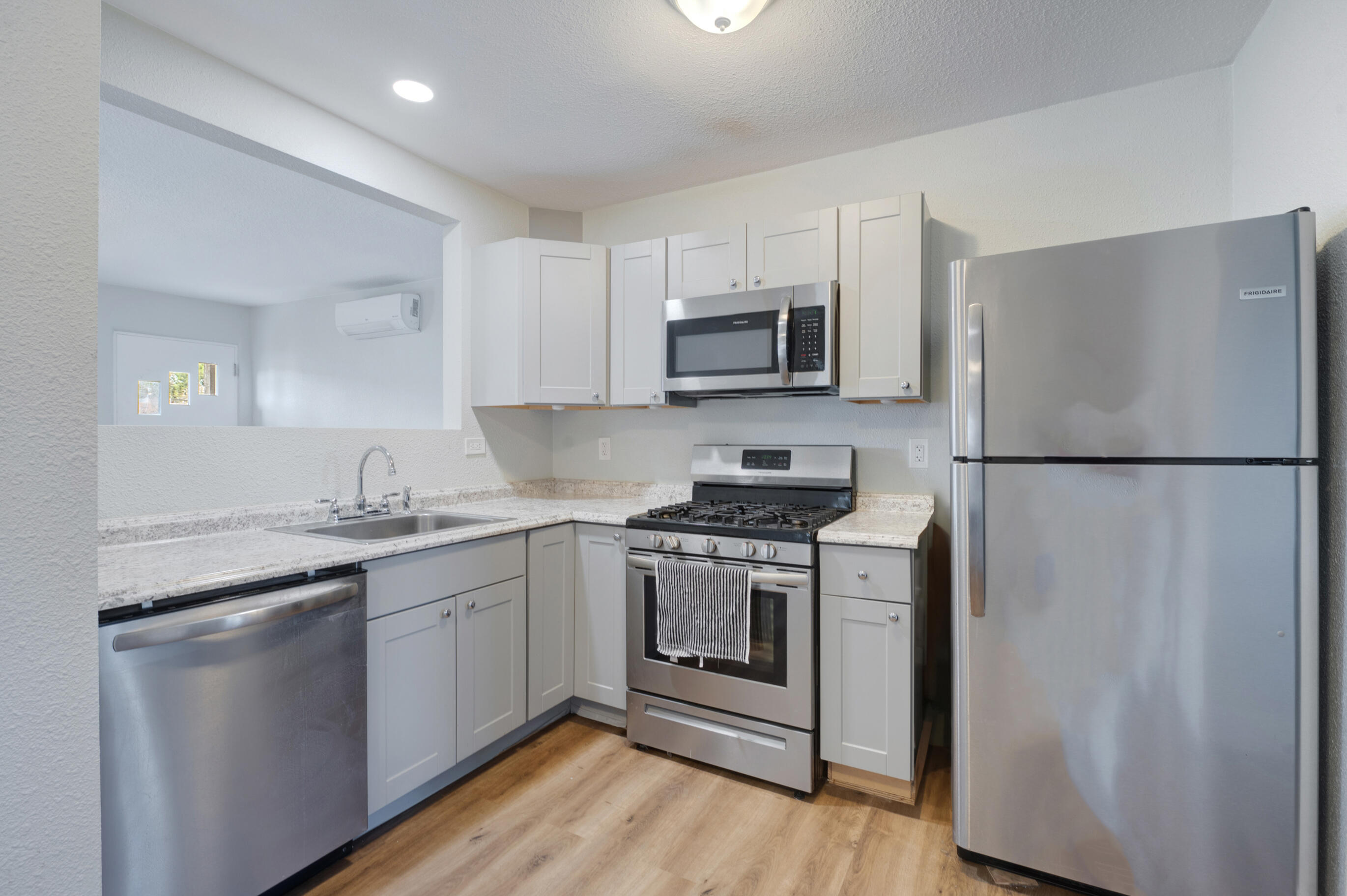 212 Dalies Avenue