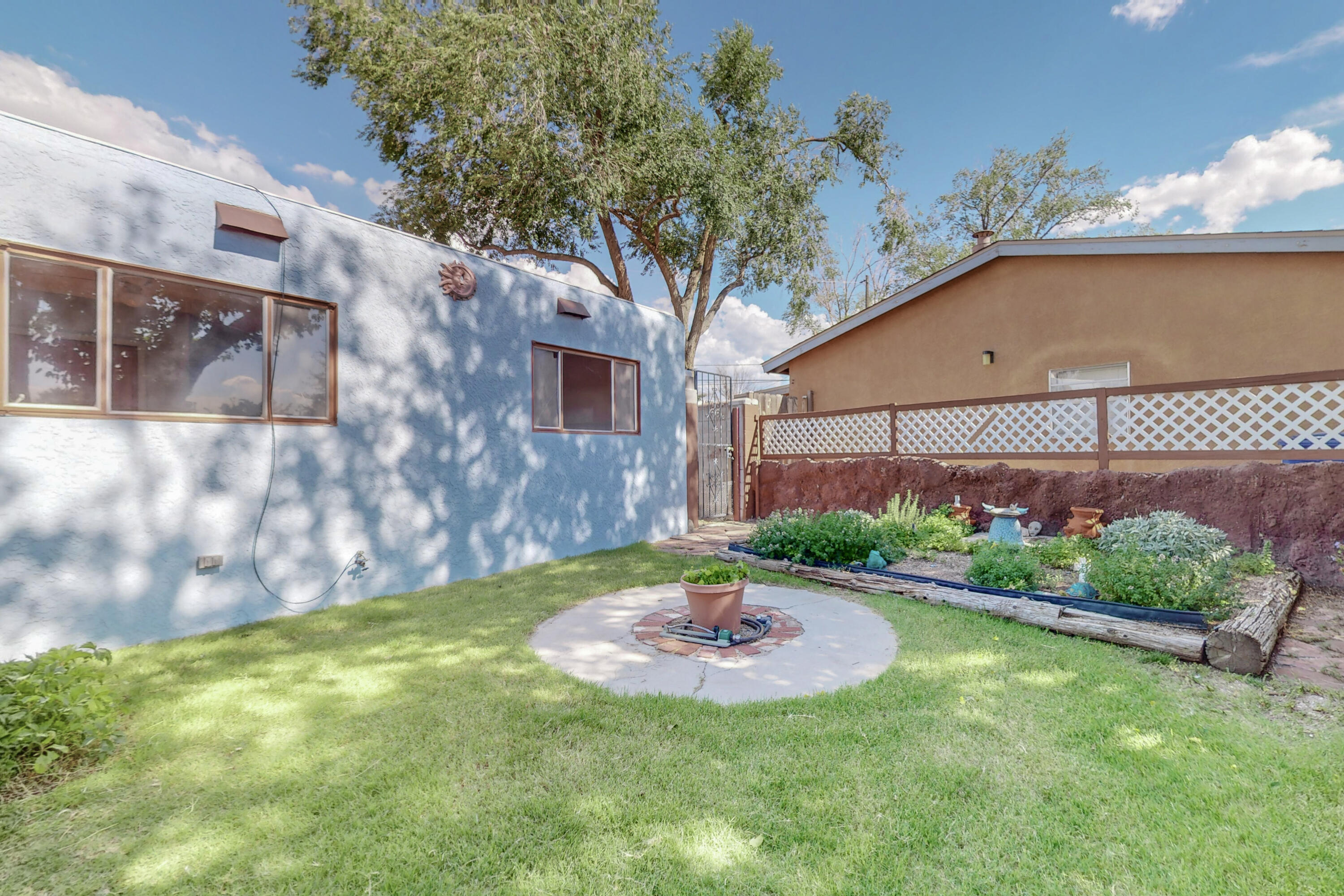 11501 San Jacinto Avenue NE