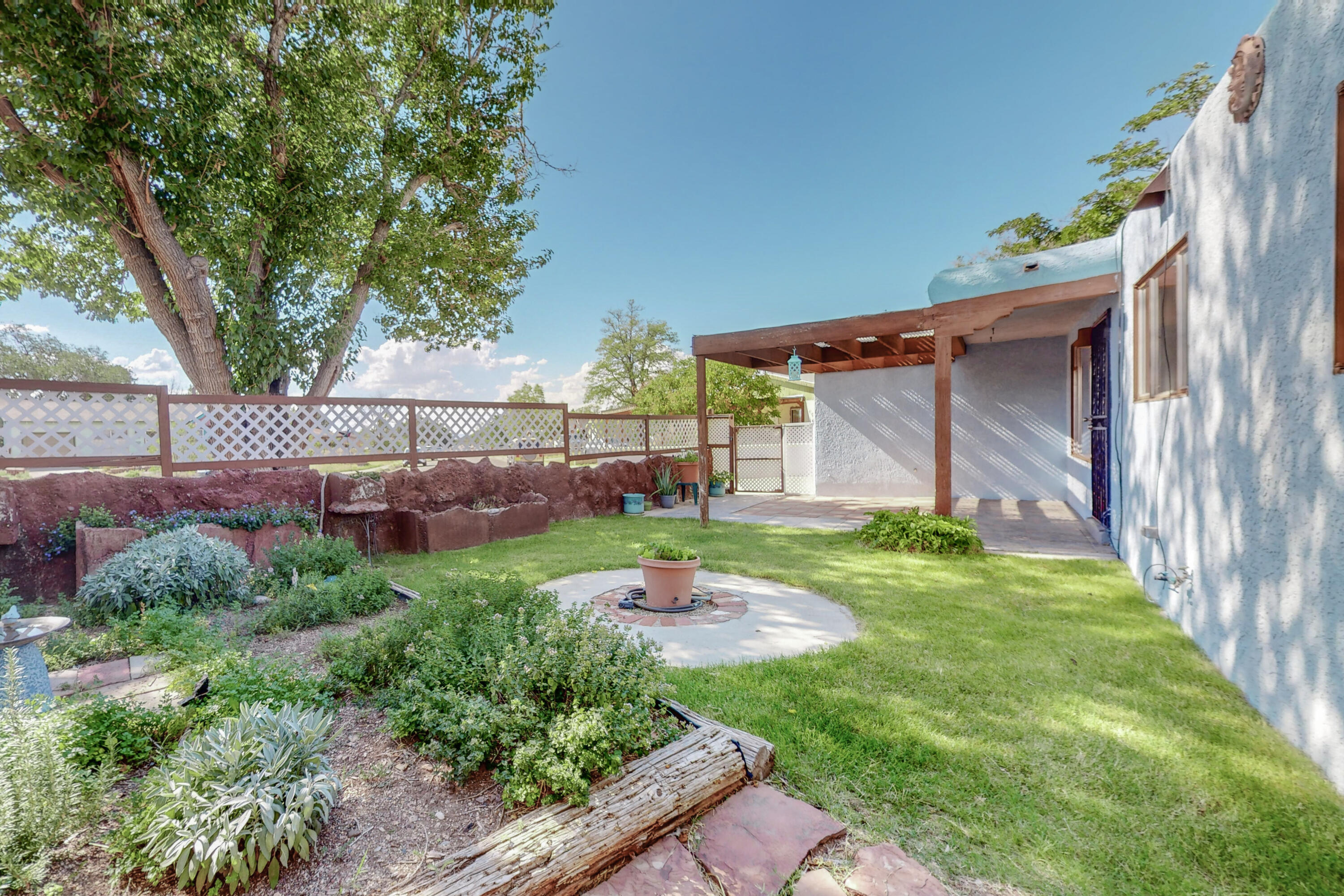 11501 San Jacinto Avenue NE