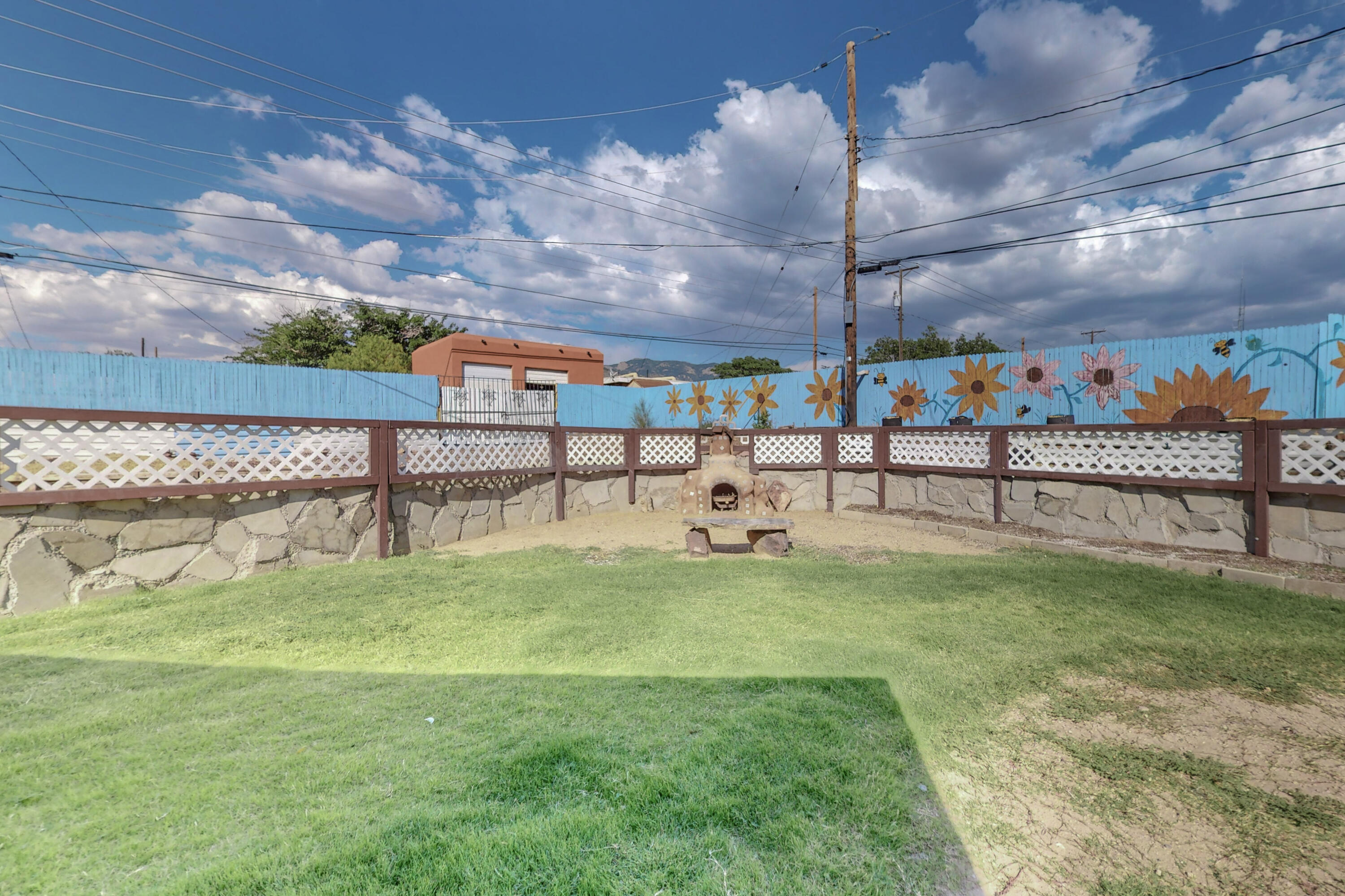 11501 San Jacinto Avenue NE