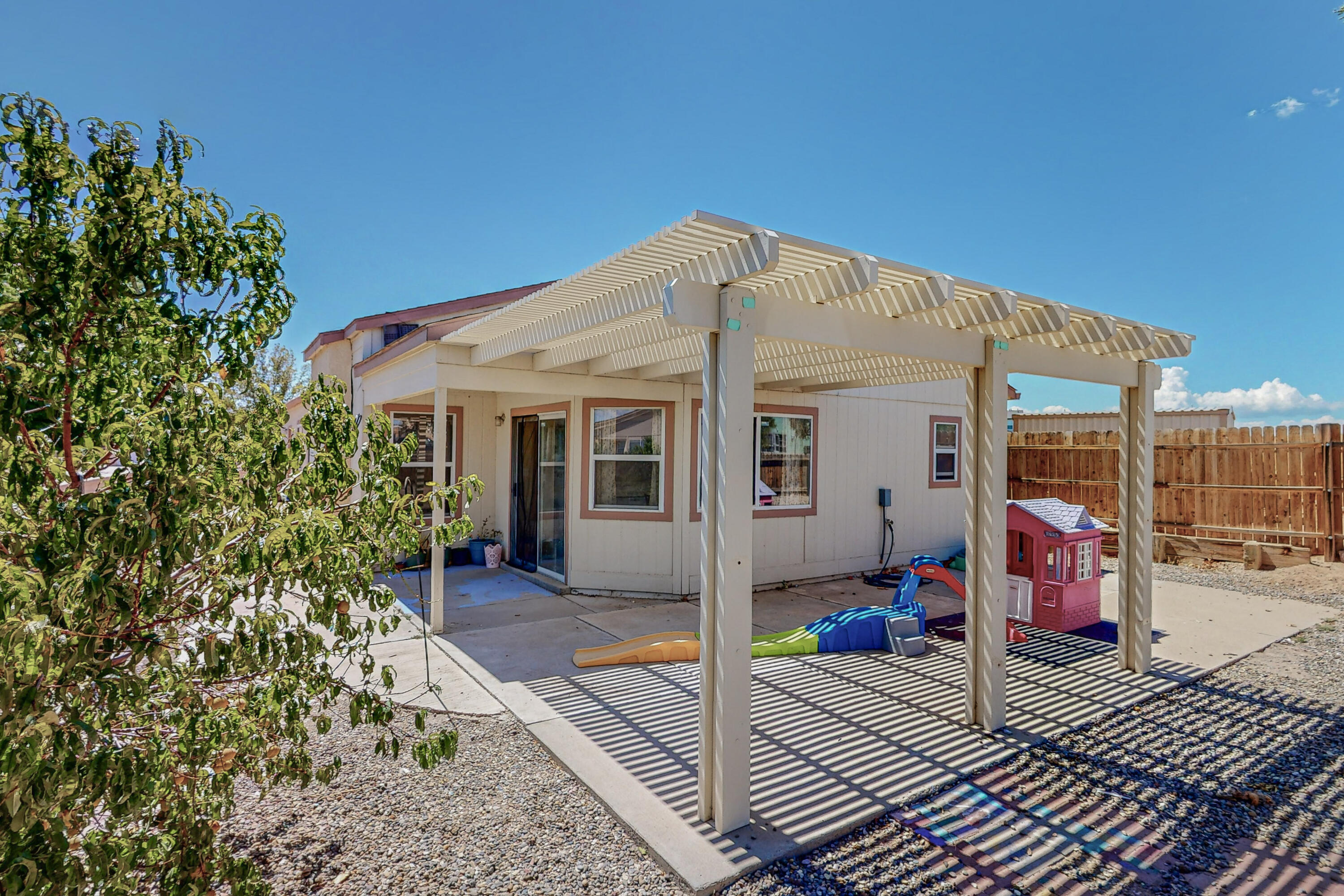 1109 Sand Dune Road NE