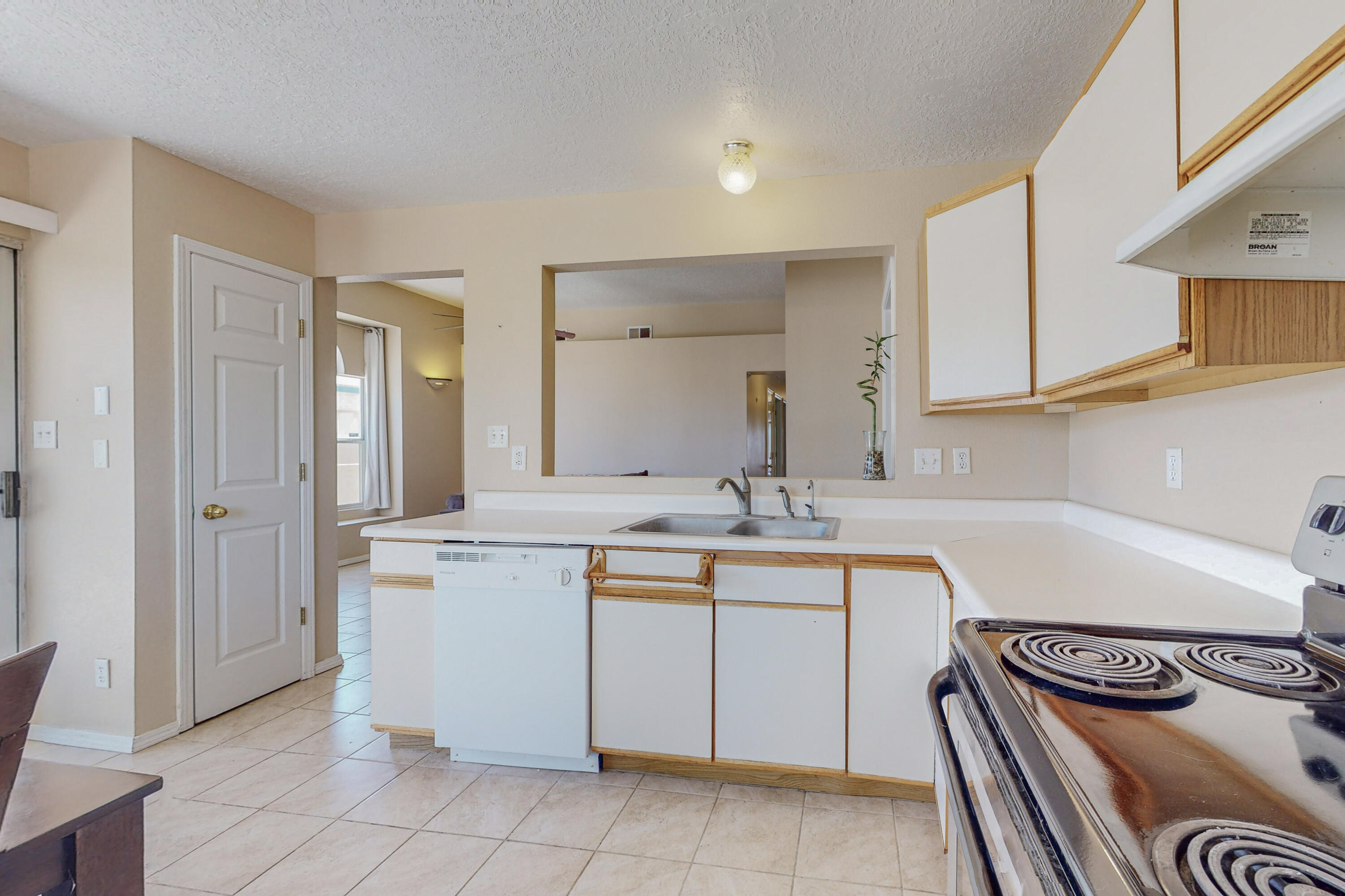 1109 Sand Dune Road NE