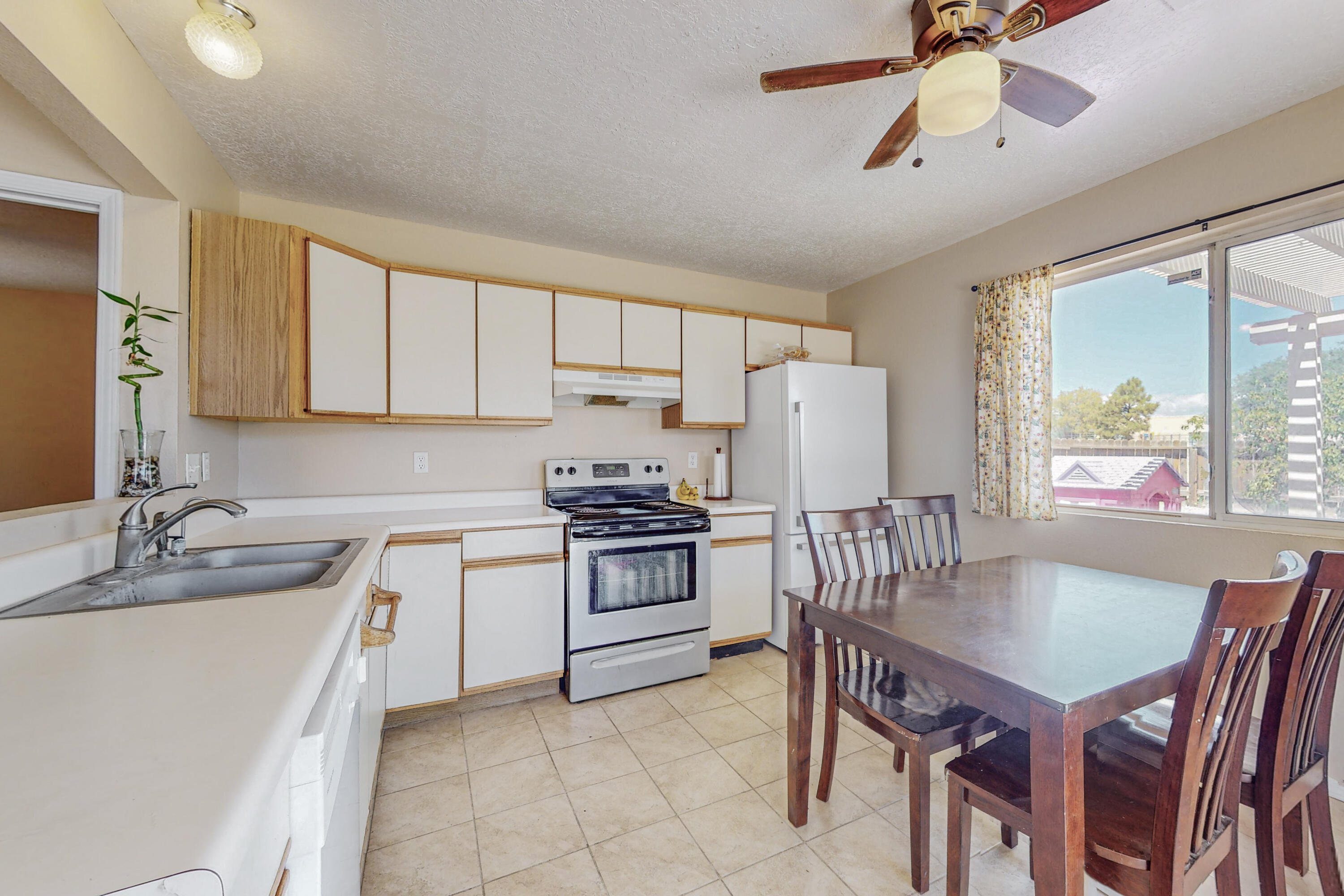 1109 Sand Dune Road NE